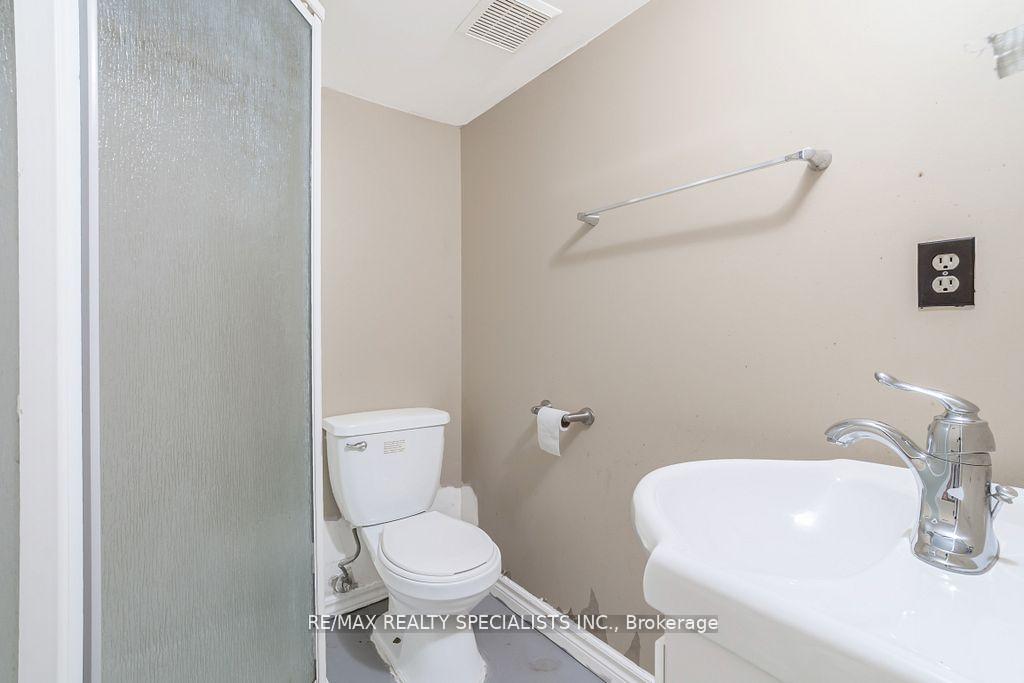 Photo 28 of 163 Hazelglen Drive, Kitchener — HOMEH