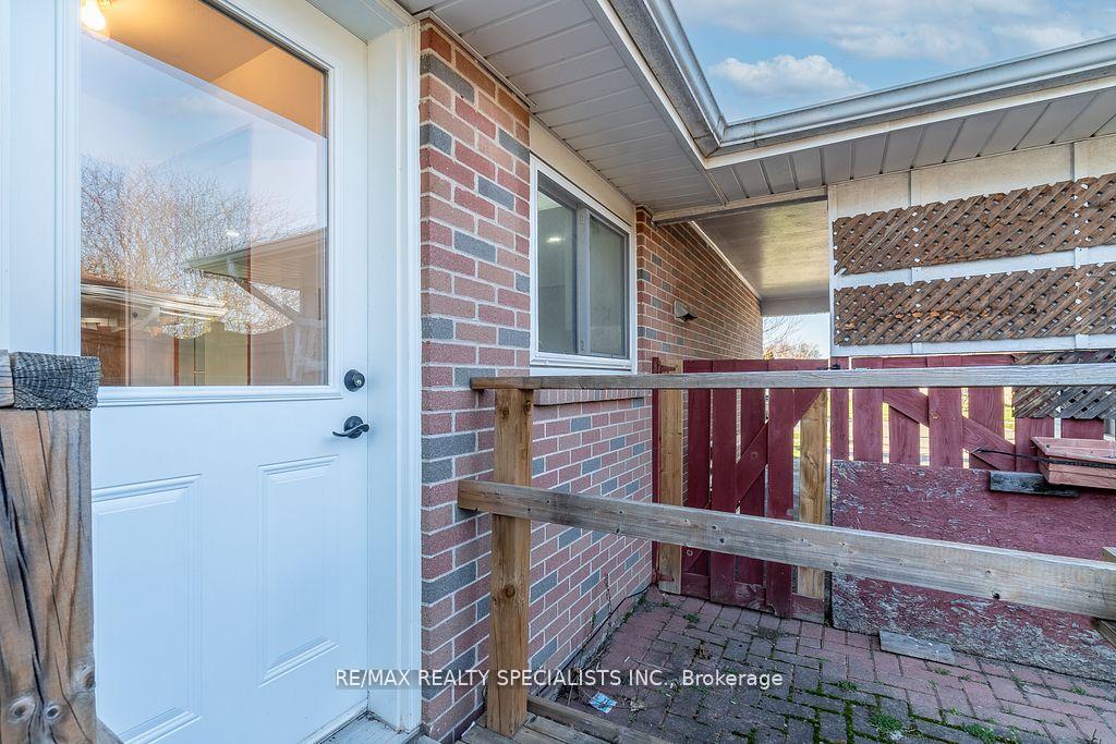 Photo 29 of 163 Hazelglen Drive, Kitchener — HOMEH
