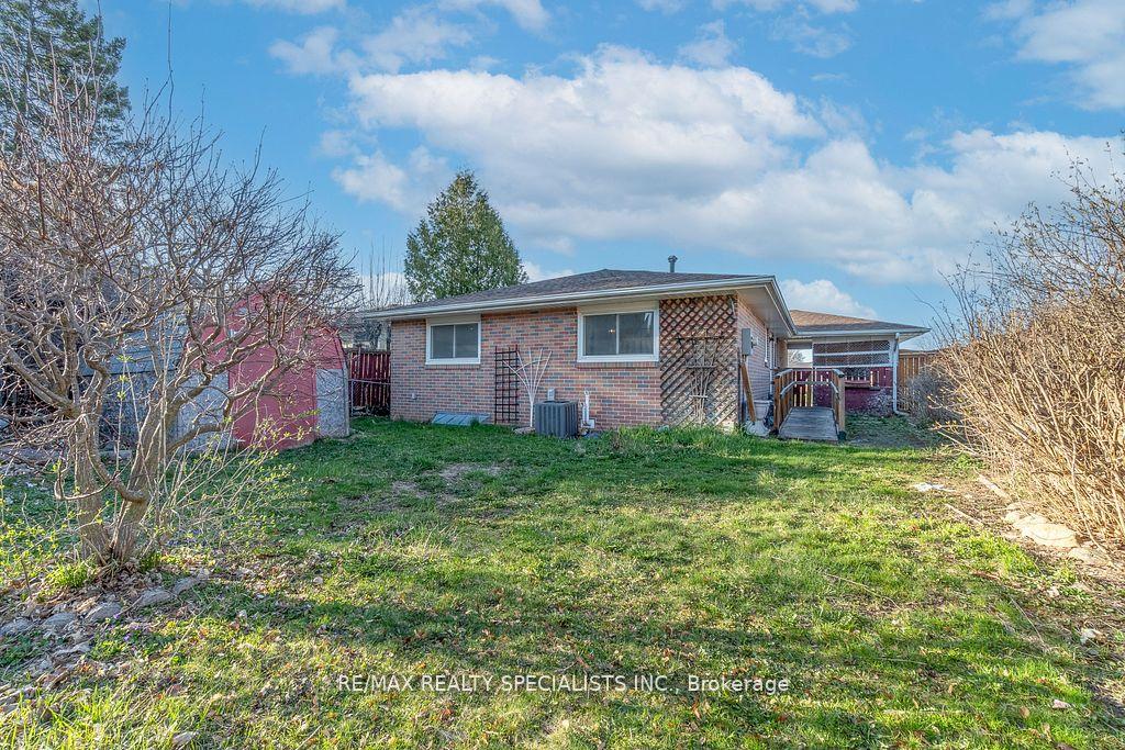 Photo 32 of 163 Hazelglen Drive, Kitchener — HOMEH