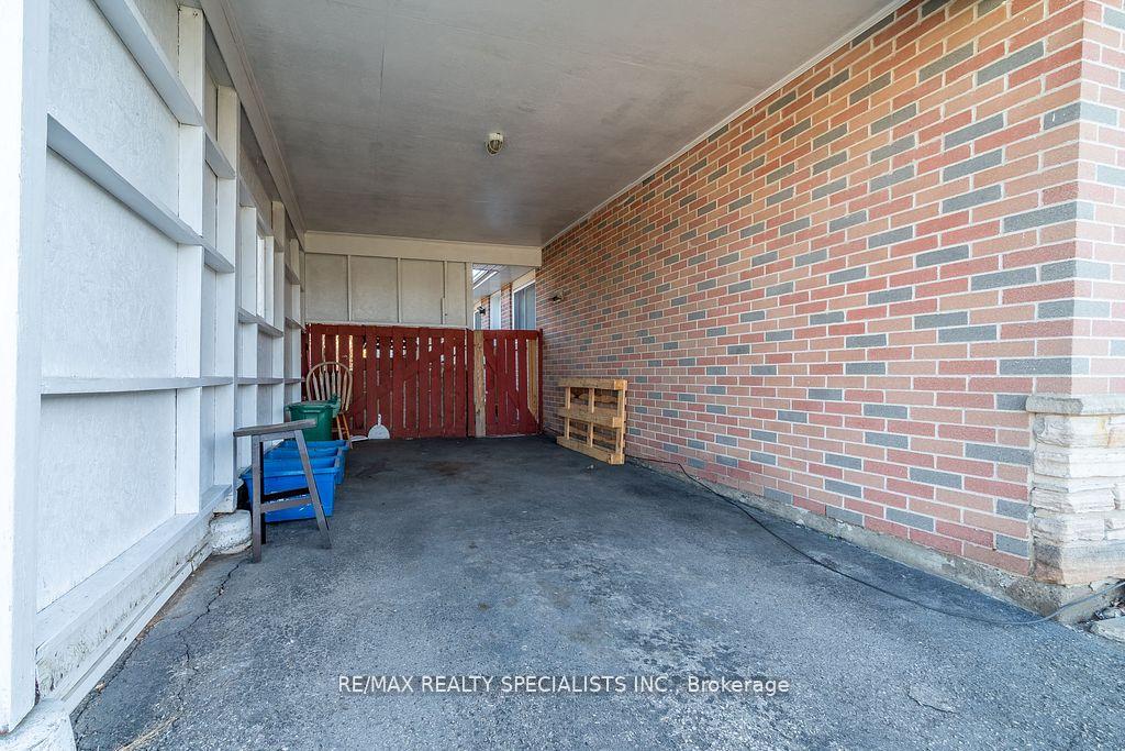 Photo 33 of 163 Hazelglen Drive, Kitchener — HOMEH