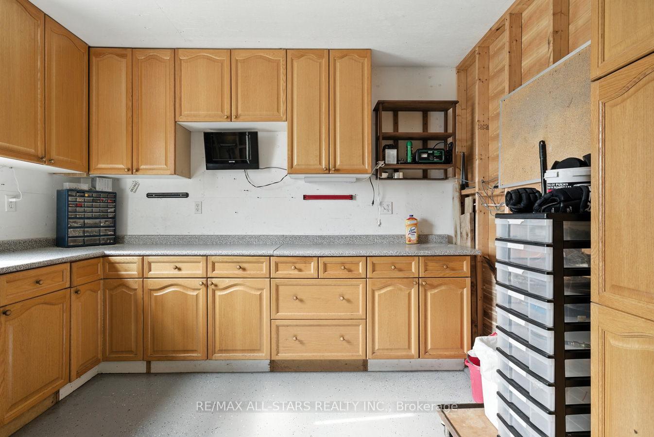 Photo 24 of 47 Carlan Drive, Scugog, Port Perry — HOMEH