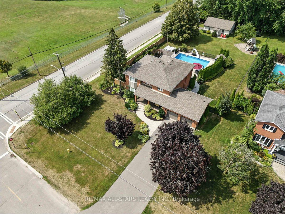 Photo 37 of 47 Carlan Drive, Scugog, Port Perry — HOMEH