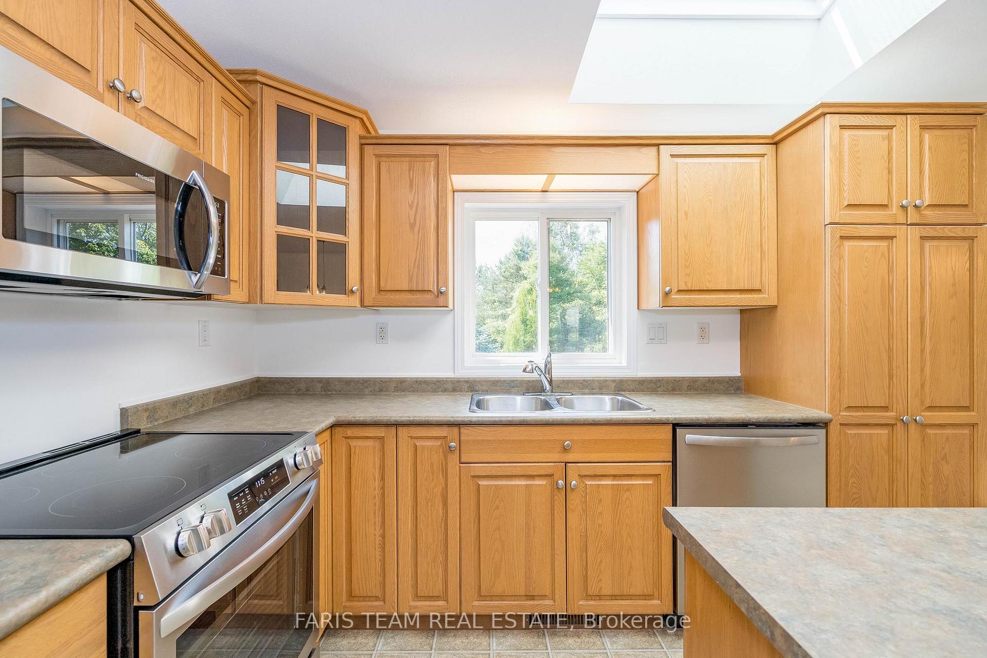 Photo 9 of 33 Rue Helene, Tiny, Lafontaine — HOMEH