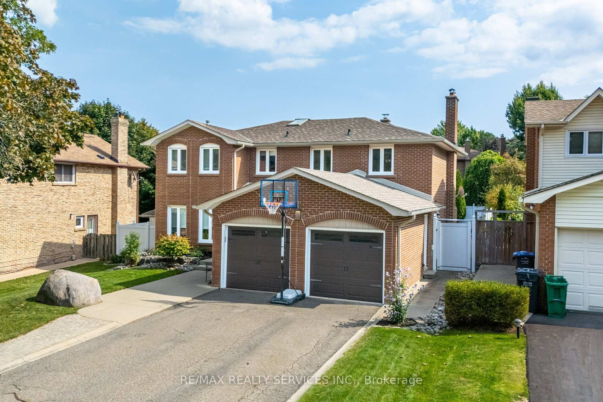 Photo 1 of 54 Maidstone Crescent, Brampton, Central Park — HOMEH