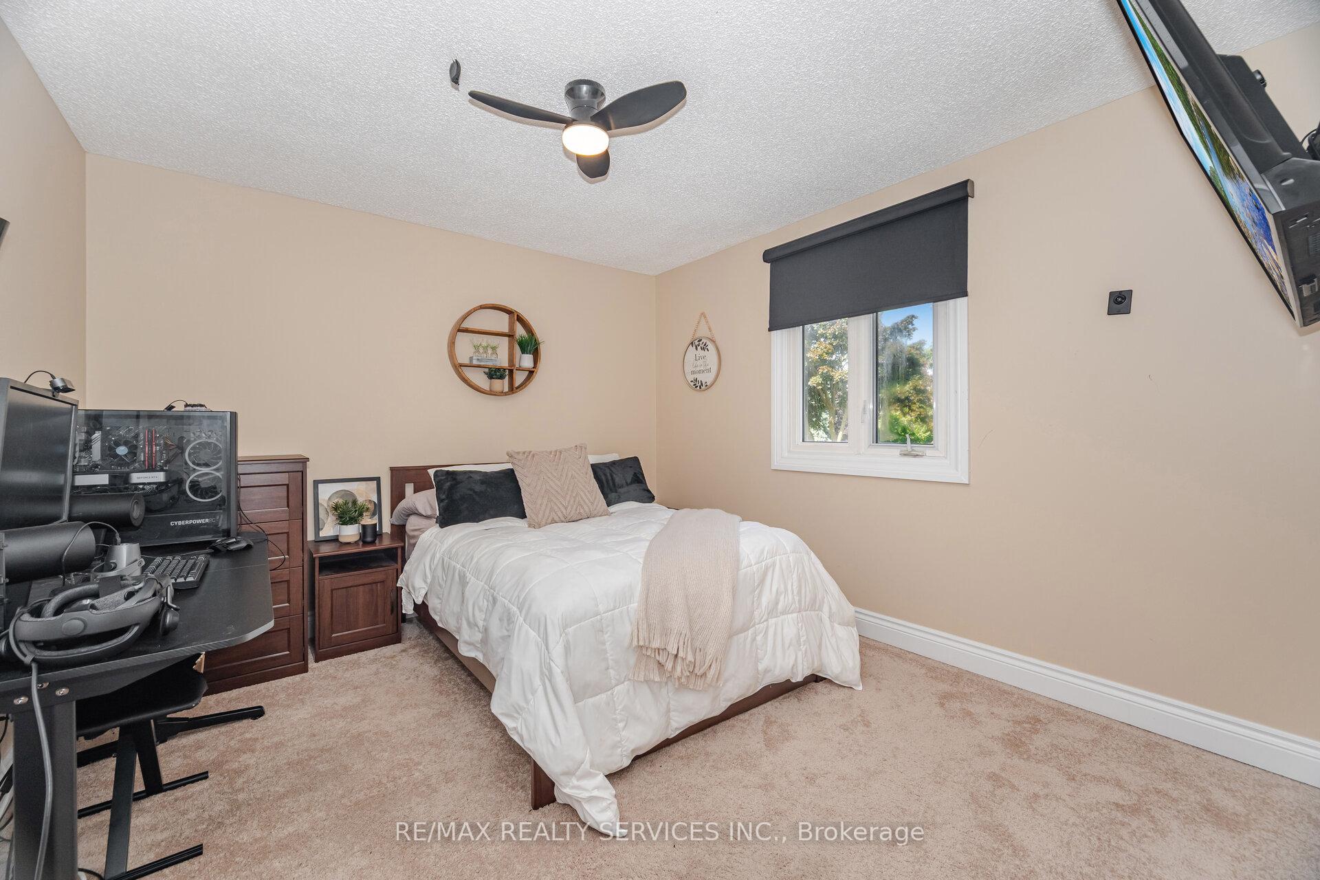 Photo 46 of 54 Maidstone Crescent, Brampton, Central Park — HOMEH