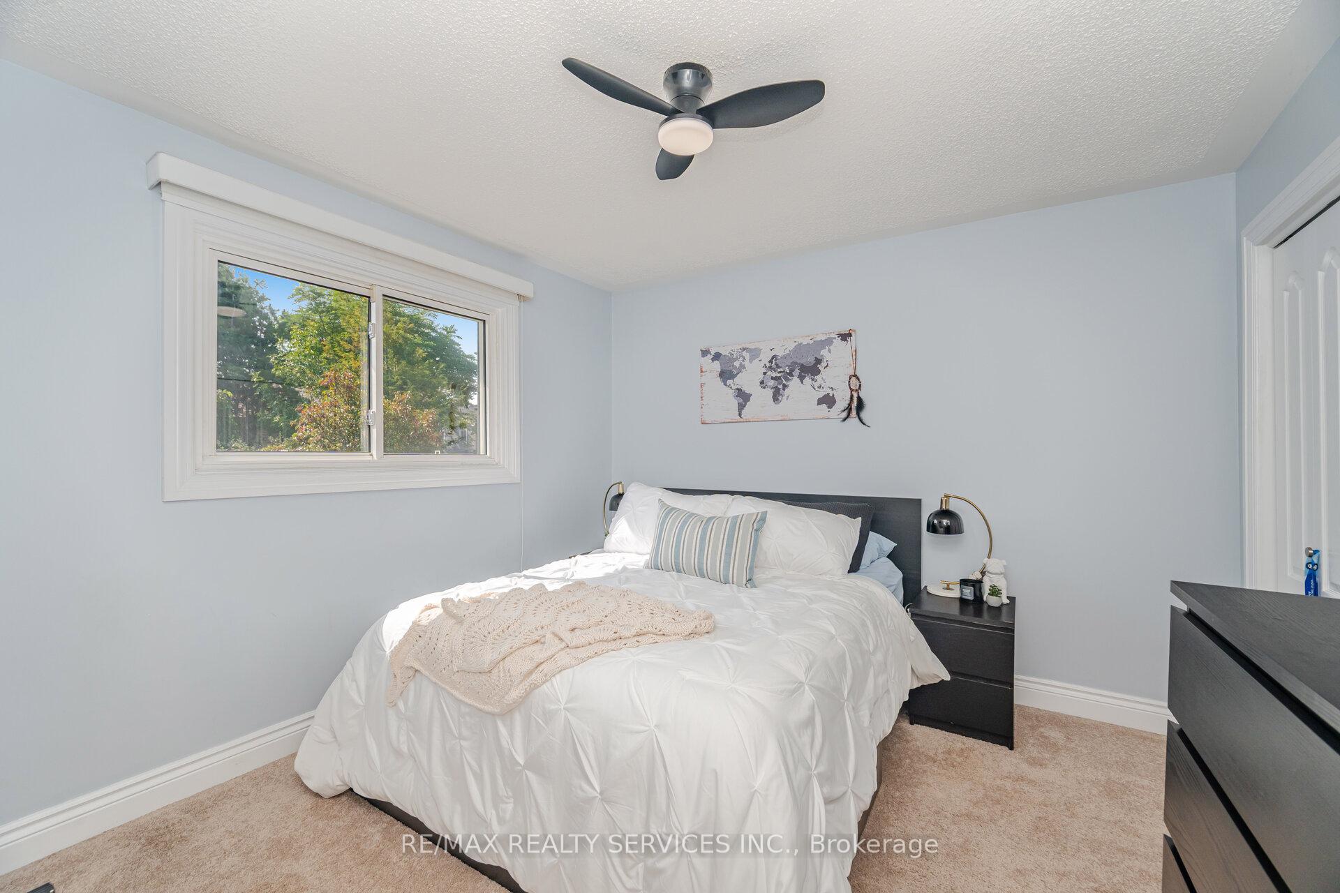 Photo 18 of 54 Maidstone Crescent, Brampton, Central Park — HOMEH