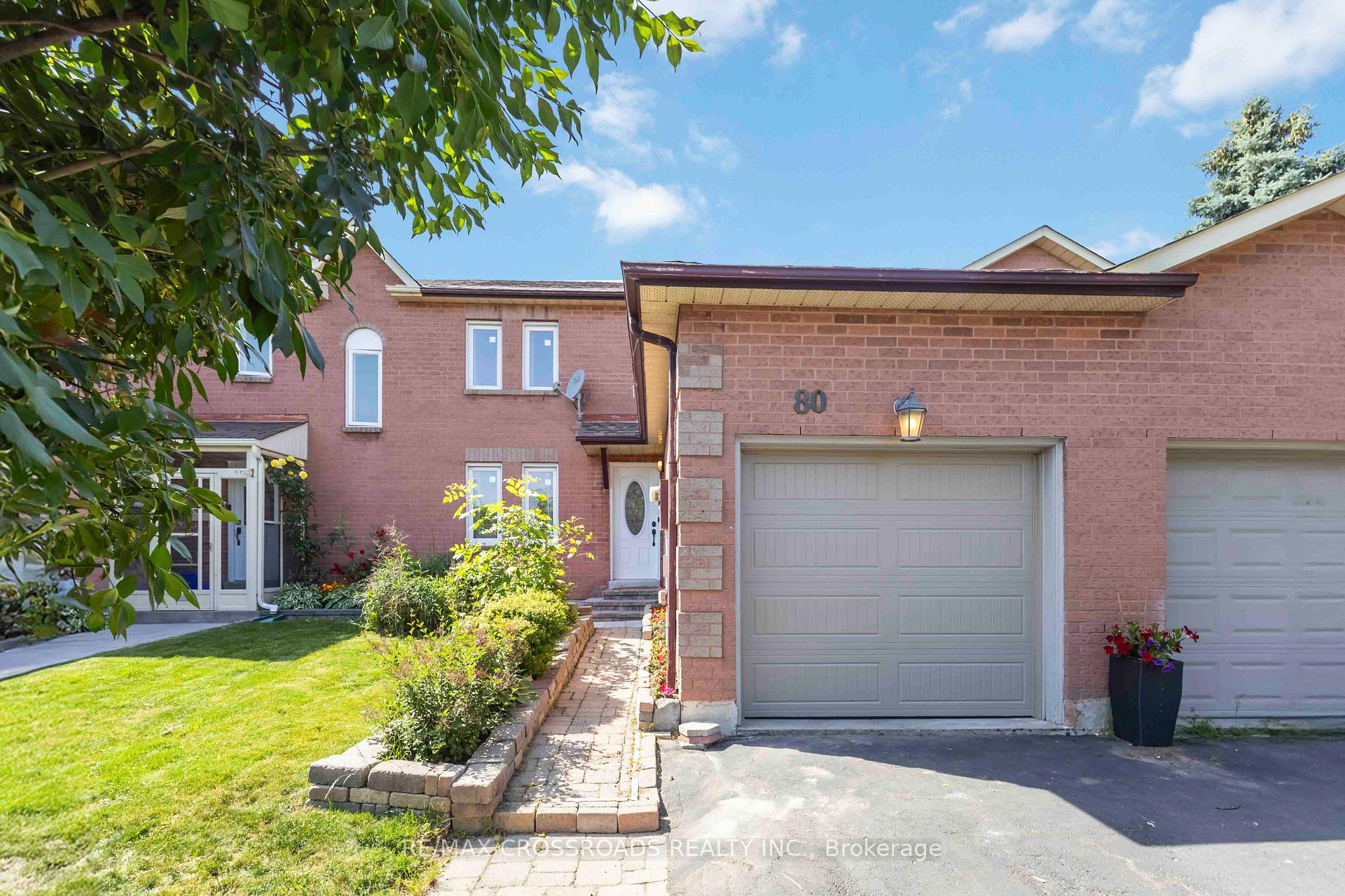 Photo 9 of 80 Wright Crescent, Ajax, Central — HOMEH