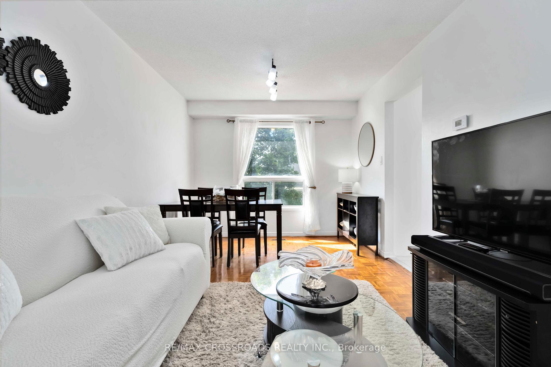 Photo 21 of 80 Wright Crescent, Ajax, Central — HOMEH
