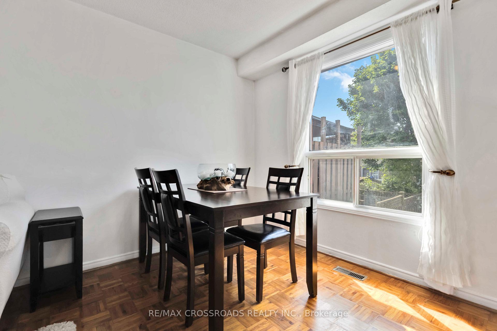 Photo 7 of 80 Wright Crescent, Ajax, Central — HOMEH