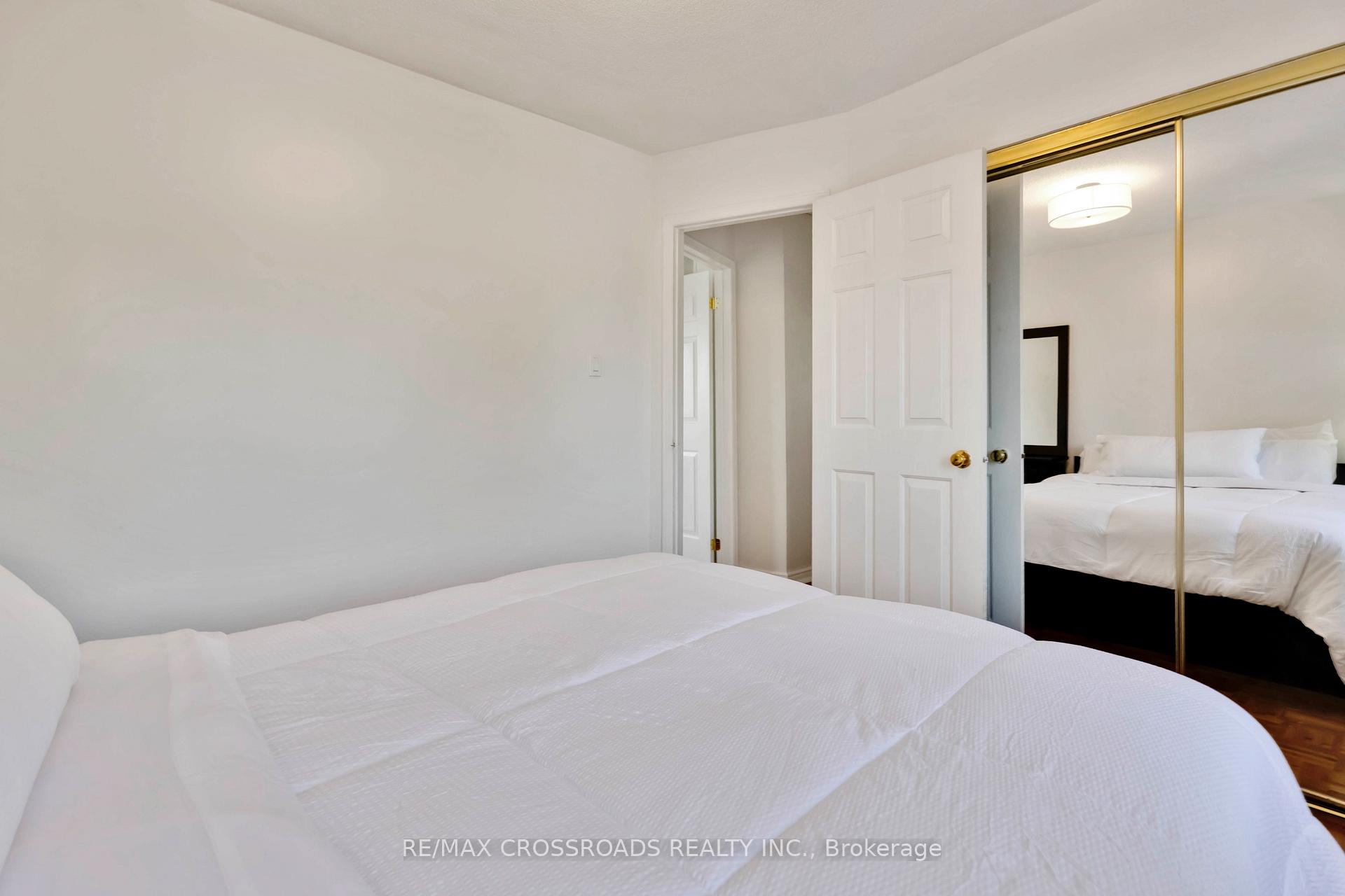 Photo 10 of 80 Wright Crescent, Ajax, Central — HOMEH