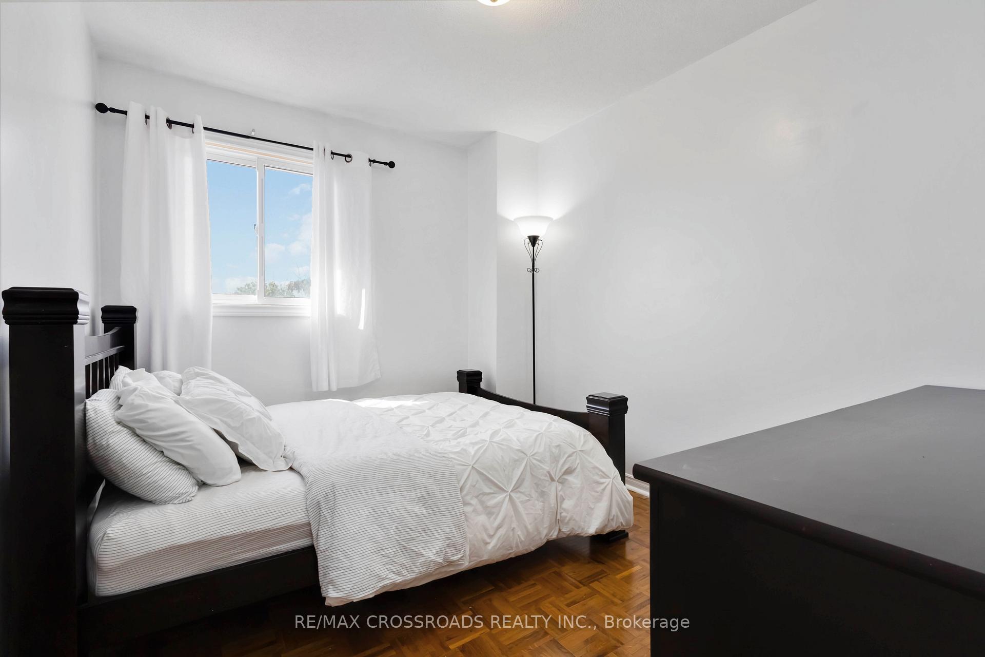 Photo 30 of 80 Wright Crescent, Ajax, Central — HOMEH