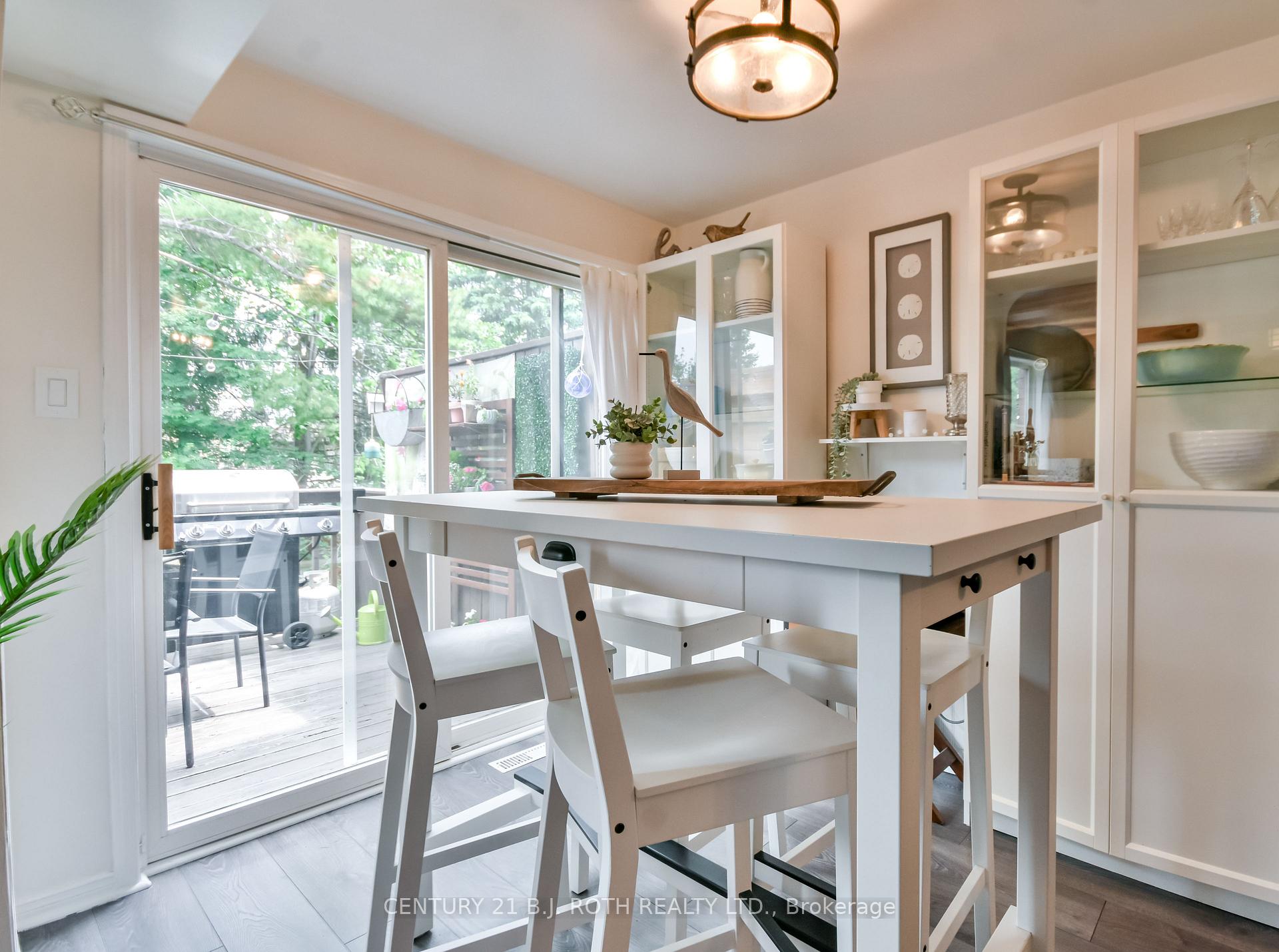 Photo 6 of 453 Ferndale Drive S, Barrie, Ardagh — HOMEH