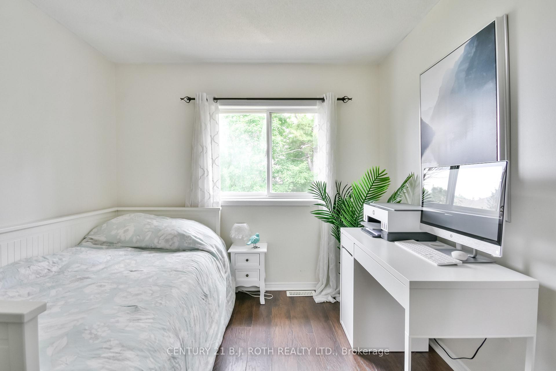 Photo 17 of 453 Ferndale Drive S, Barrie, Ardagh — HOMEH