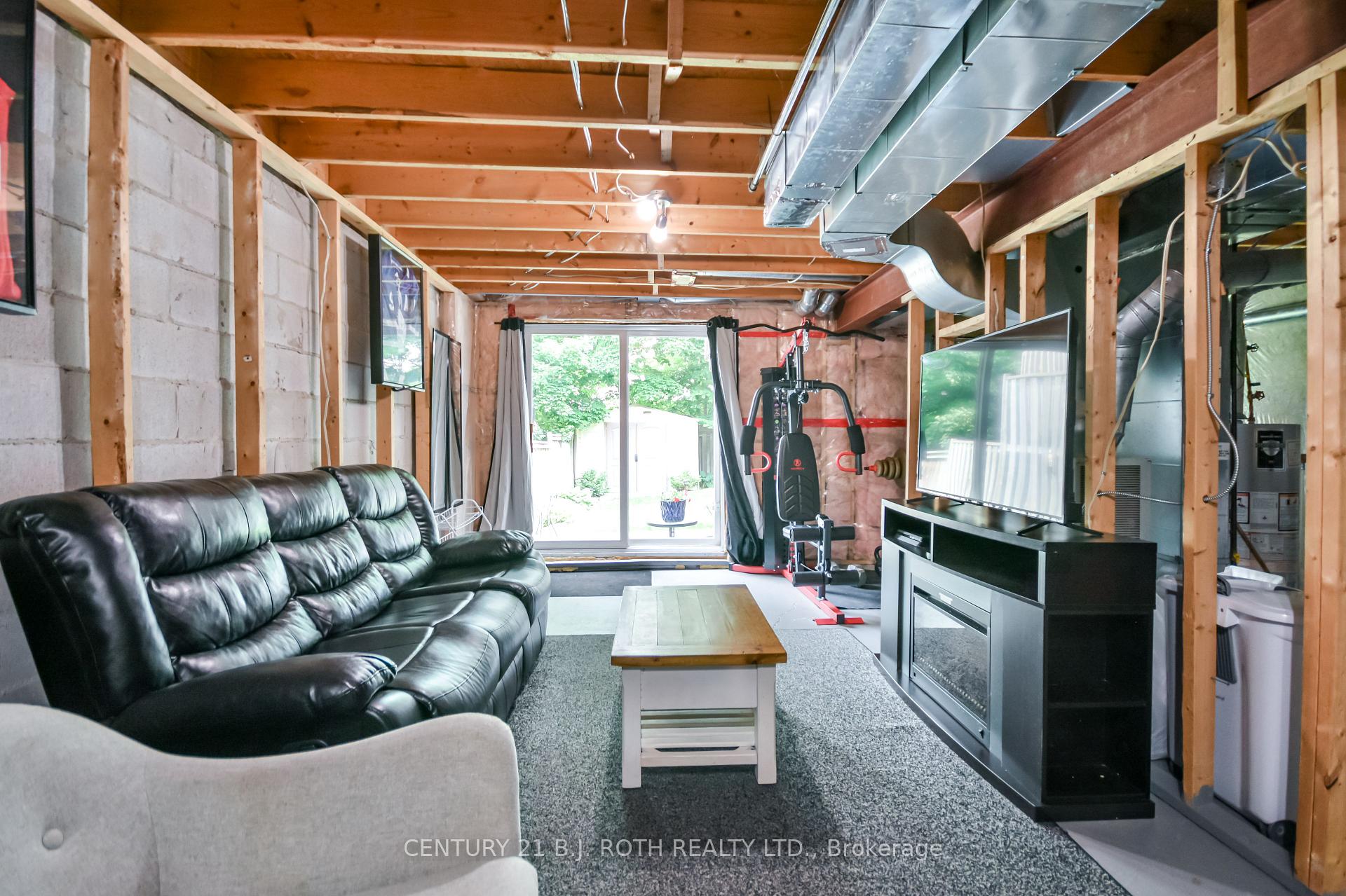 Photo 25 of 453 Ferndale Drive S, Barrie, Ardagh — HOMEH