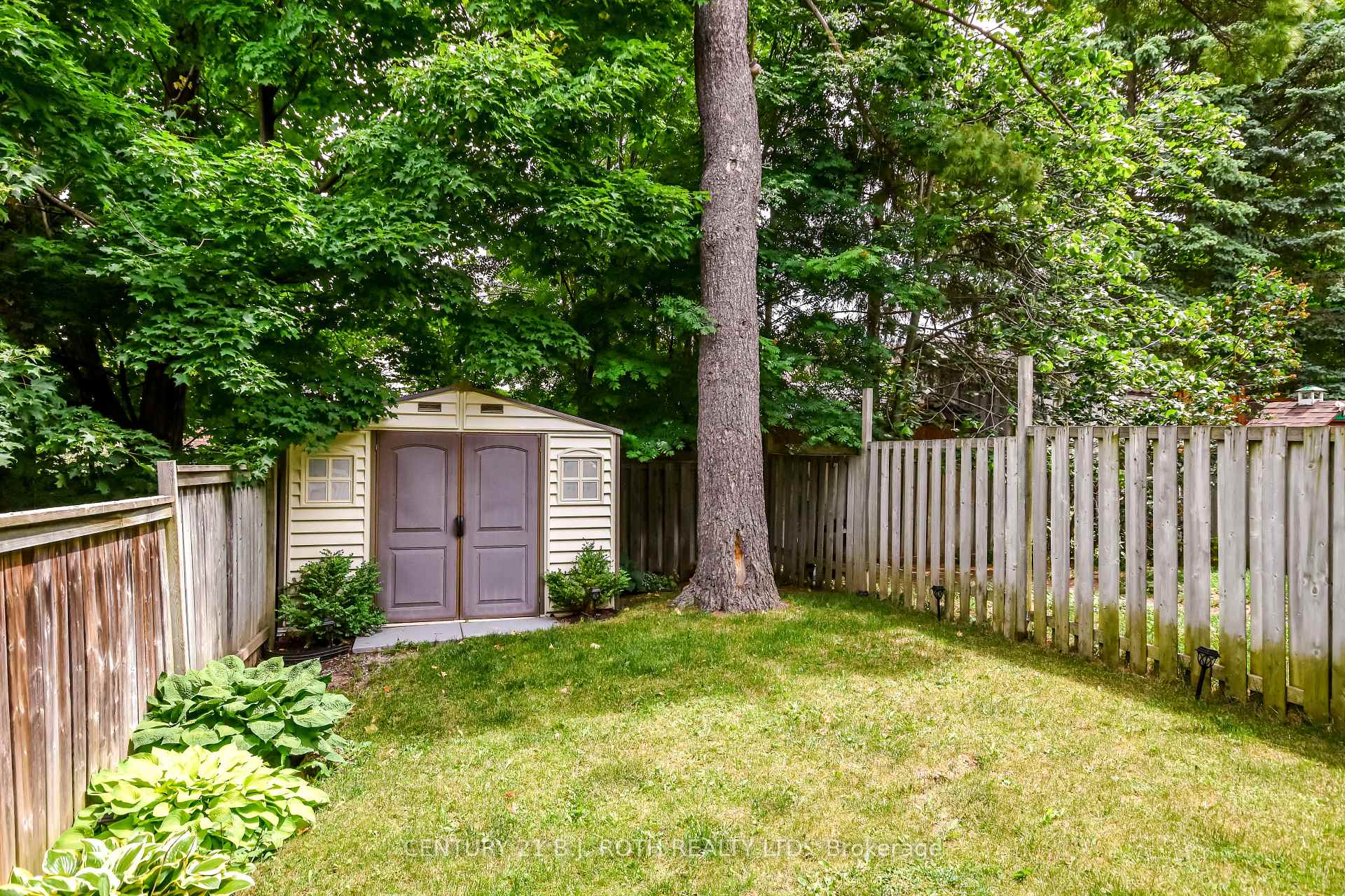 Photo 24 of 453 Ferndale Drive S, Barrie, Ardagh — HOMEH