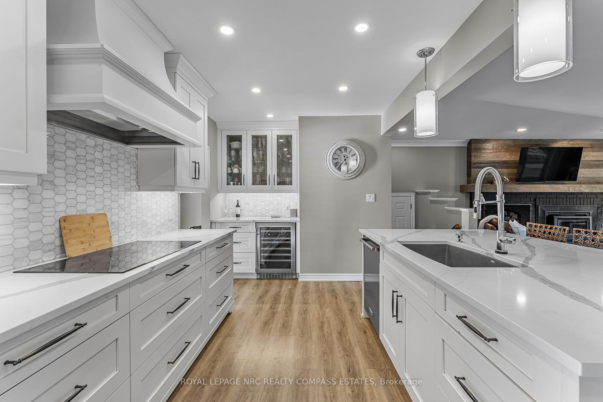 Photo 12 of 8 Edinburgh Drive, St. Catharines, Bunting/Linwell — HOMEH