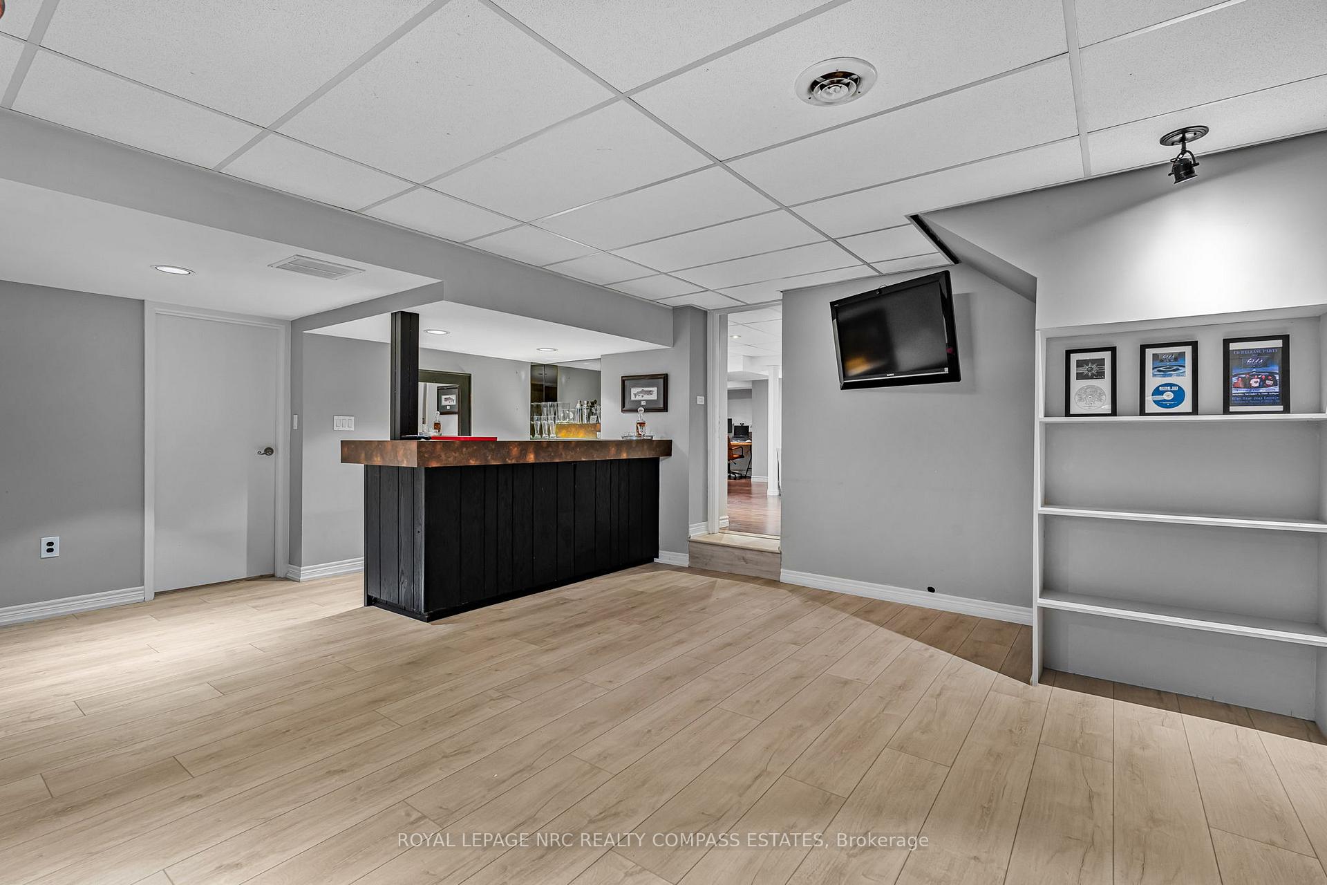 Photo 33 of 8 Edinburgh Drive, St. Catharines, Bunting/Linwell — HOMEH