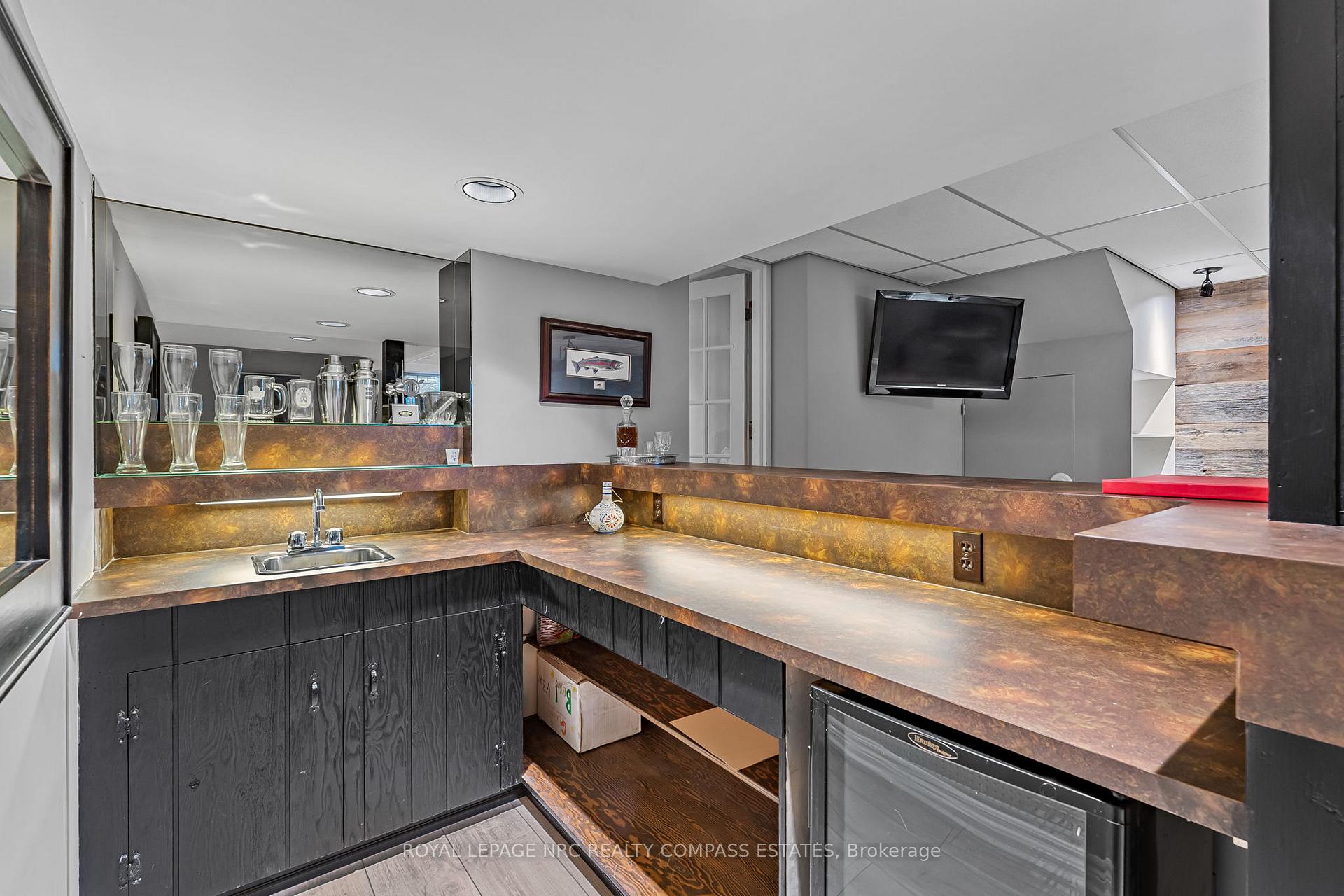 Photo 36 of 8 Edinburgh Drive, St. Catharines, Bunting/Linwell — HOMEH