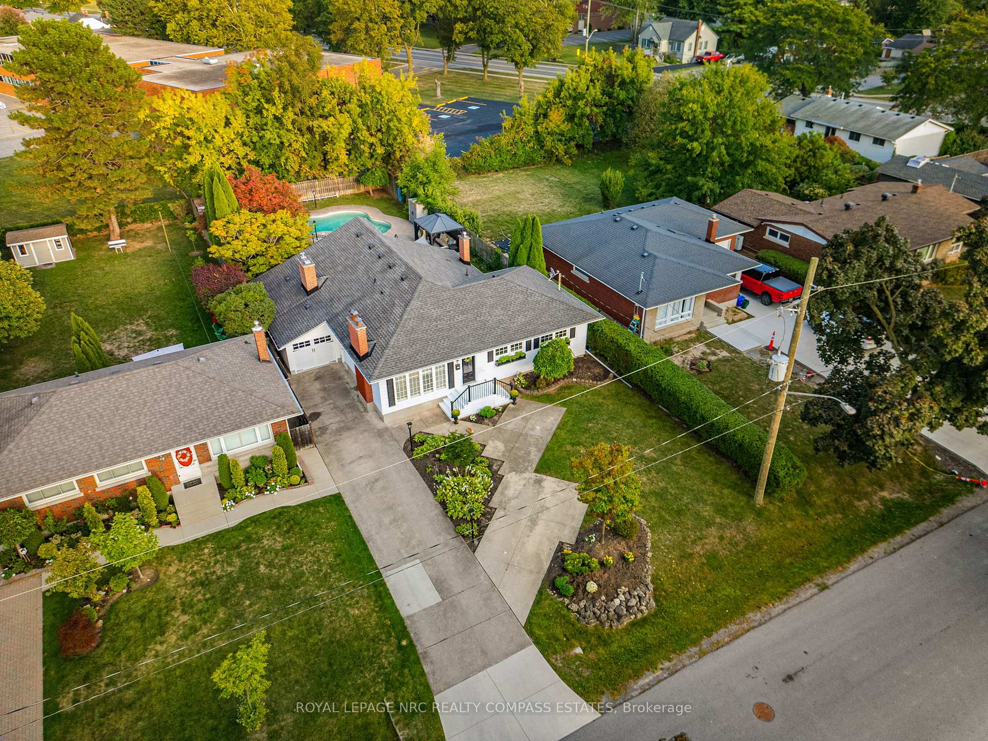Photo 45 of 8 Edinburgh Drive, St. Catharines, Bunting/Linwell — HOMEH