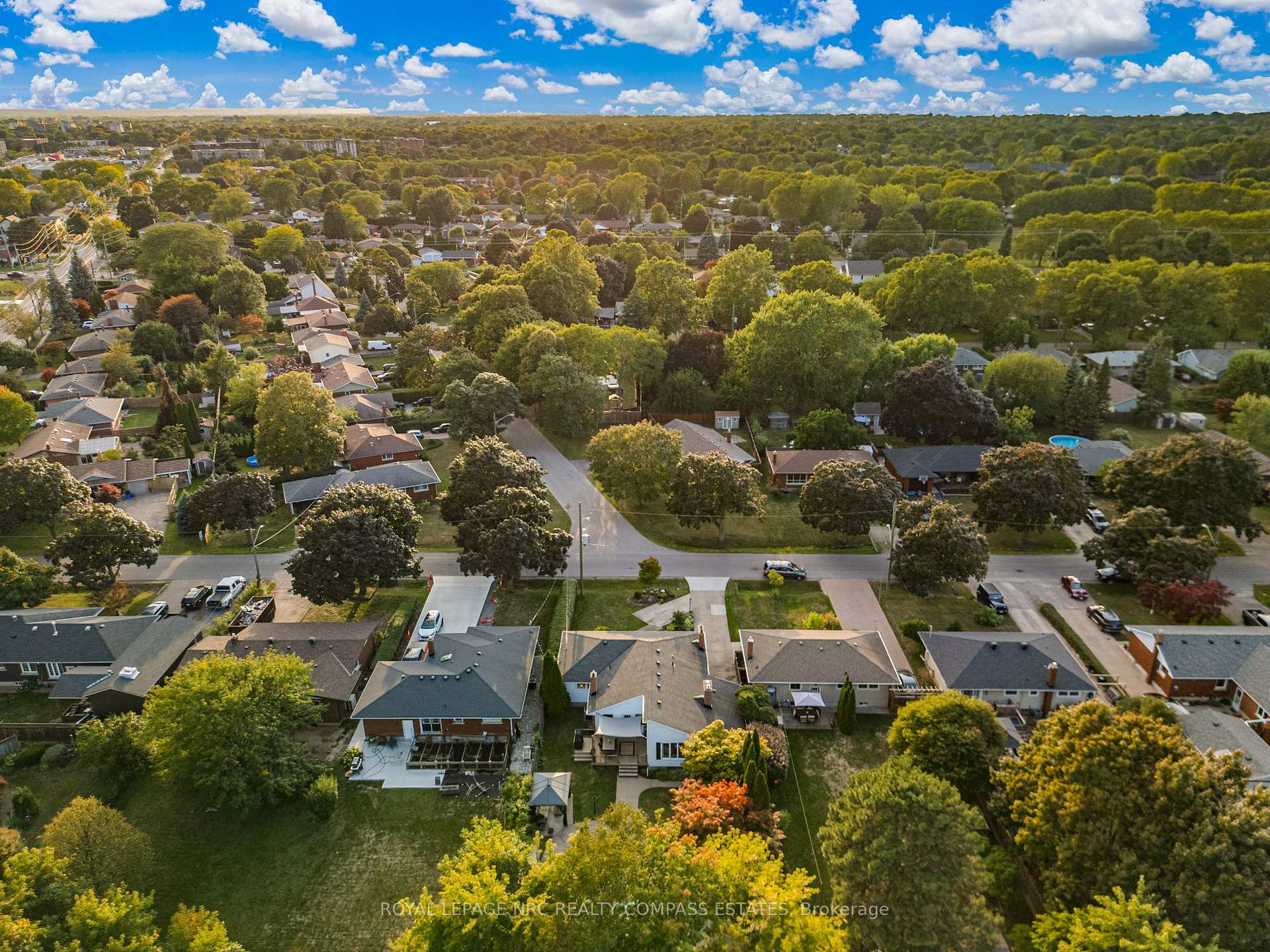 Photo 50 of 8 Edinburgh Drive, St. Catharines, Bunting/Linwell — HOMEH