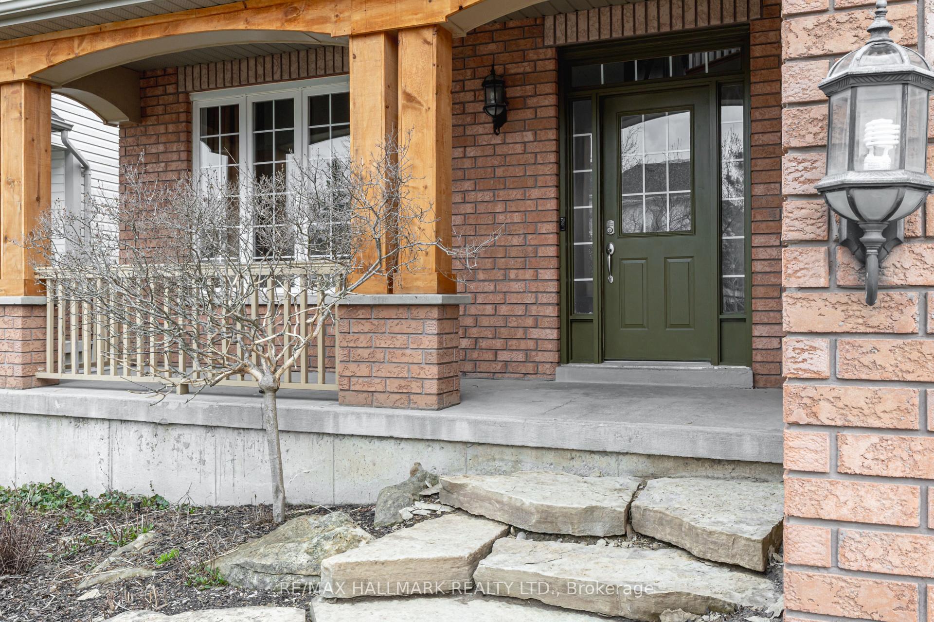 Photo 40 of 28 Kensington Trail, Barrie, Innis-Shore — HOMEH