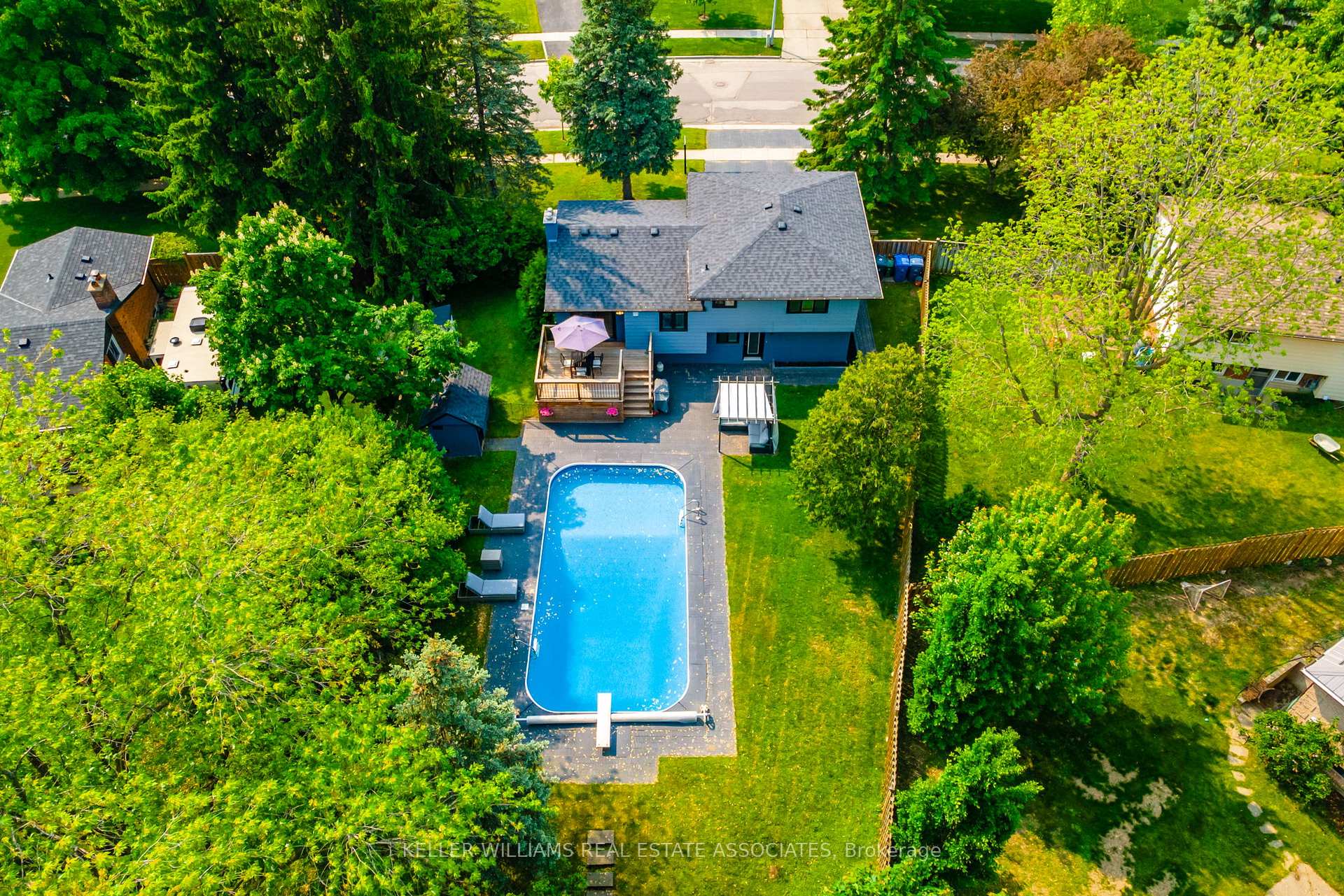 Photo 12 of 7 Michael Place, Guelph, Willow West/Sugarbush/West Acres — HOMEH