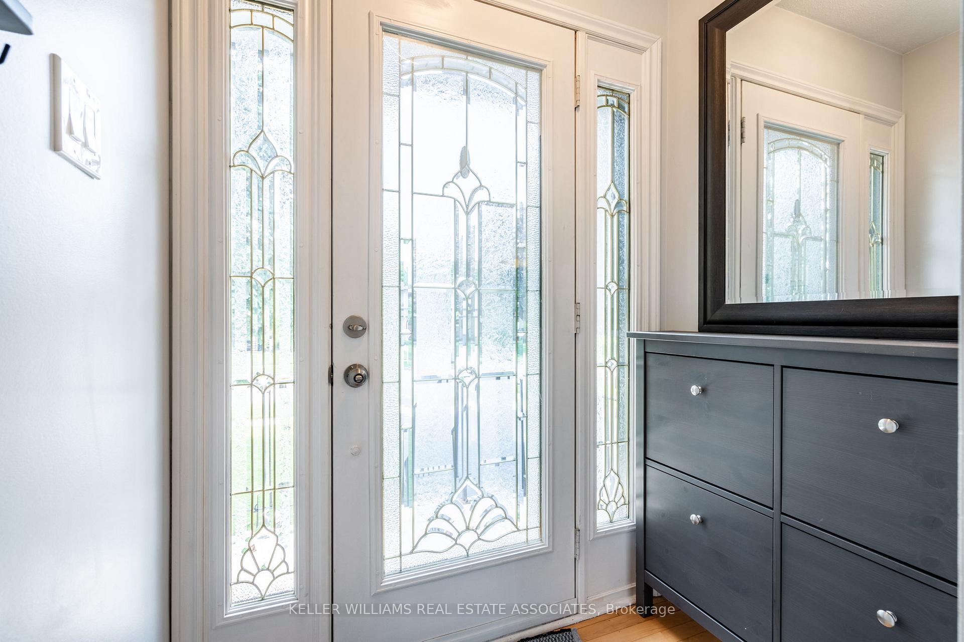 Photo 6 of 7 Michael Place, Guelph, Willow West/Sugarbush/West Acres — HOMEH