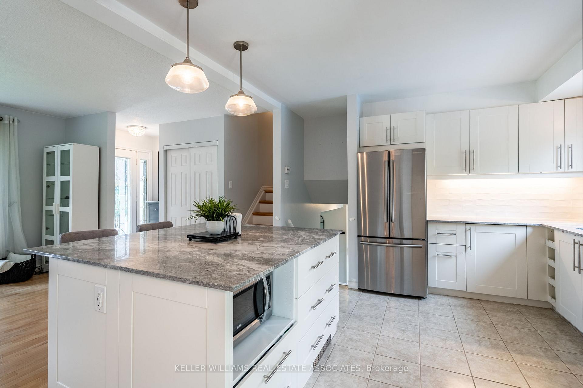 Photo 14 of 7 Michael Place, Guelph, Willow West/Sugarbush/West Acres — HOMEH