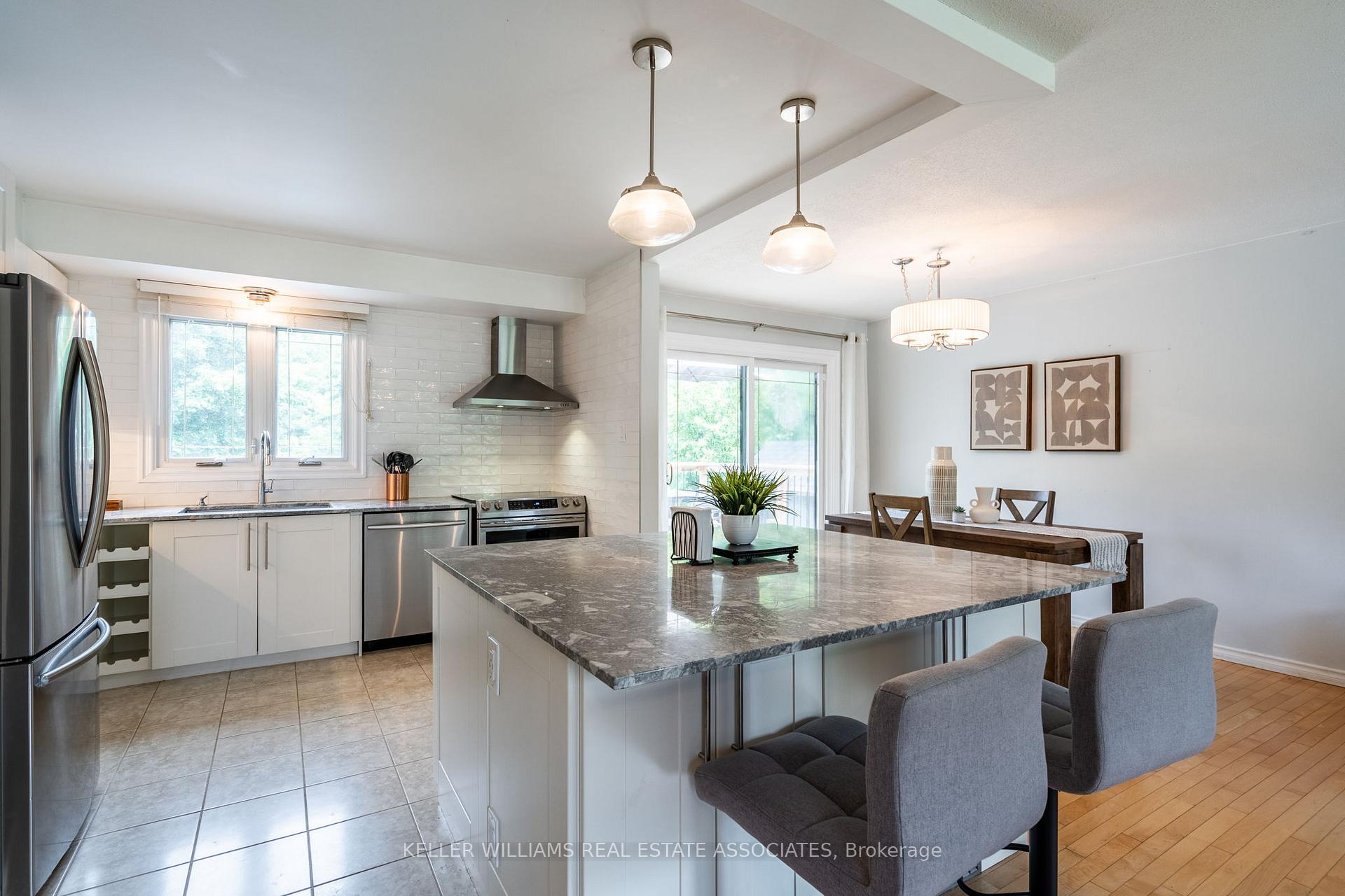Photo 7 of 7 Michael Place, Guelph, Willow West/Sugarbush/West Acres — HOMEH