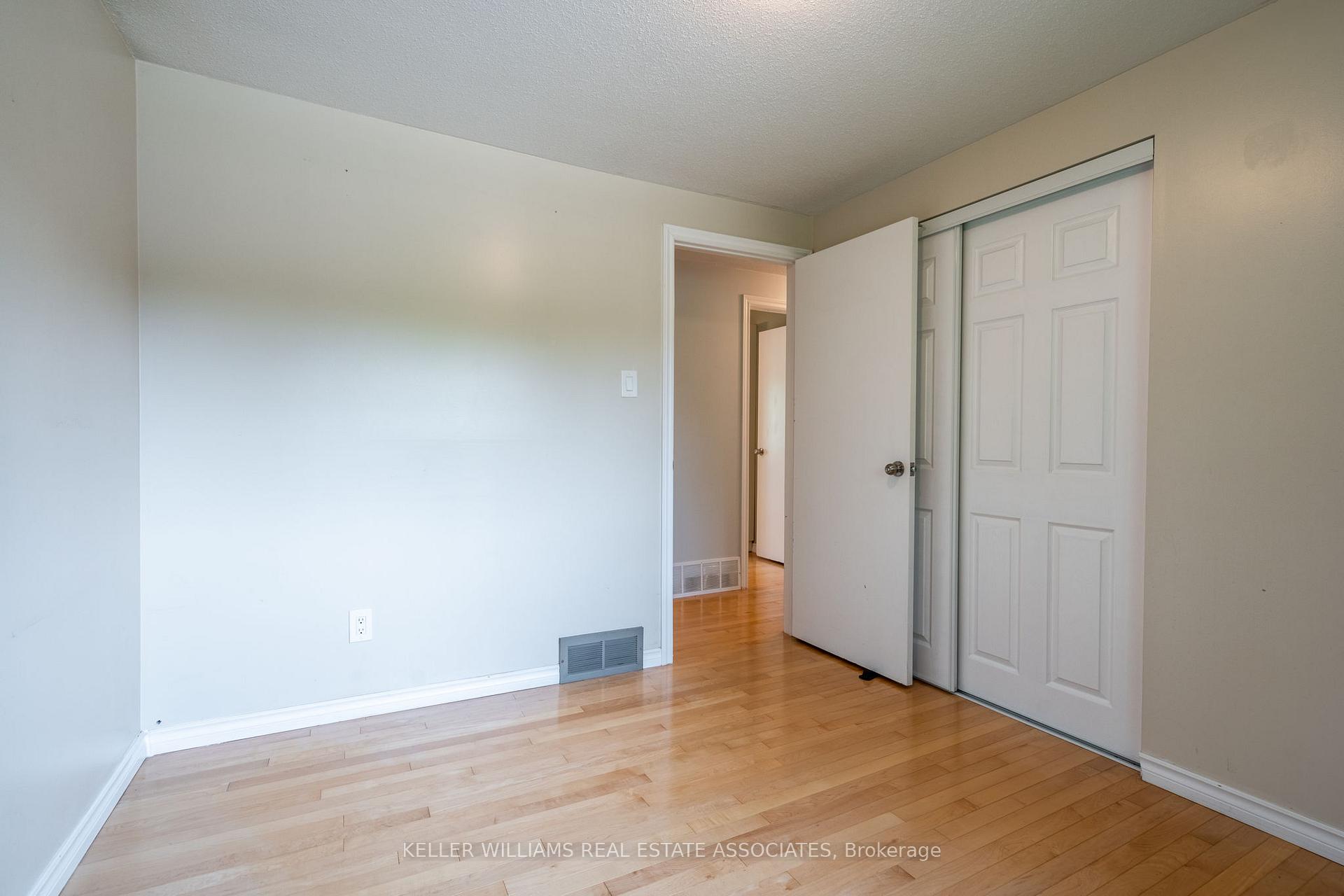 Photo 48 of 7 Michael Place, Guelph, Willow West/Sugarbush/West Acres — HOMEH
