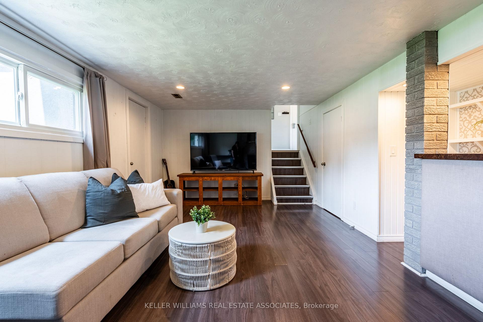 Photo 25 of 7 Michael Place, Guelph, Willow West/Sugarbush/West Acres — HOMEH