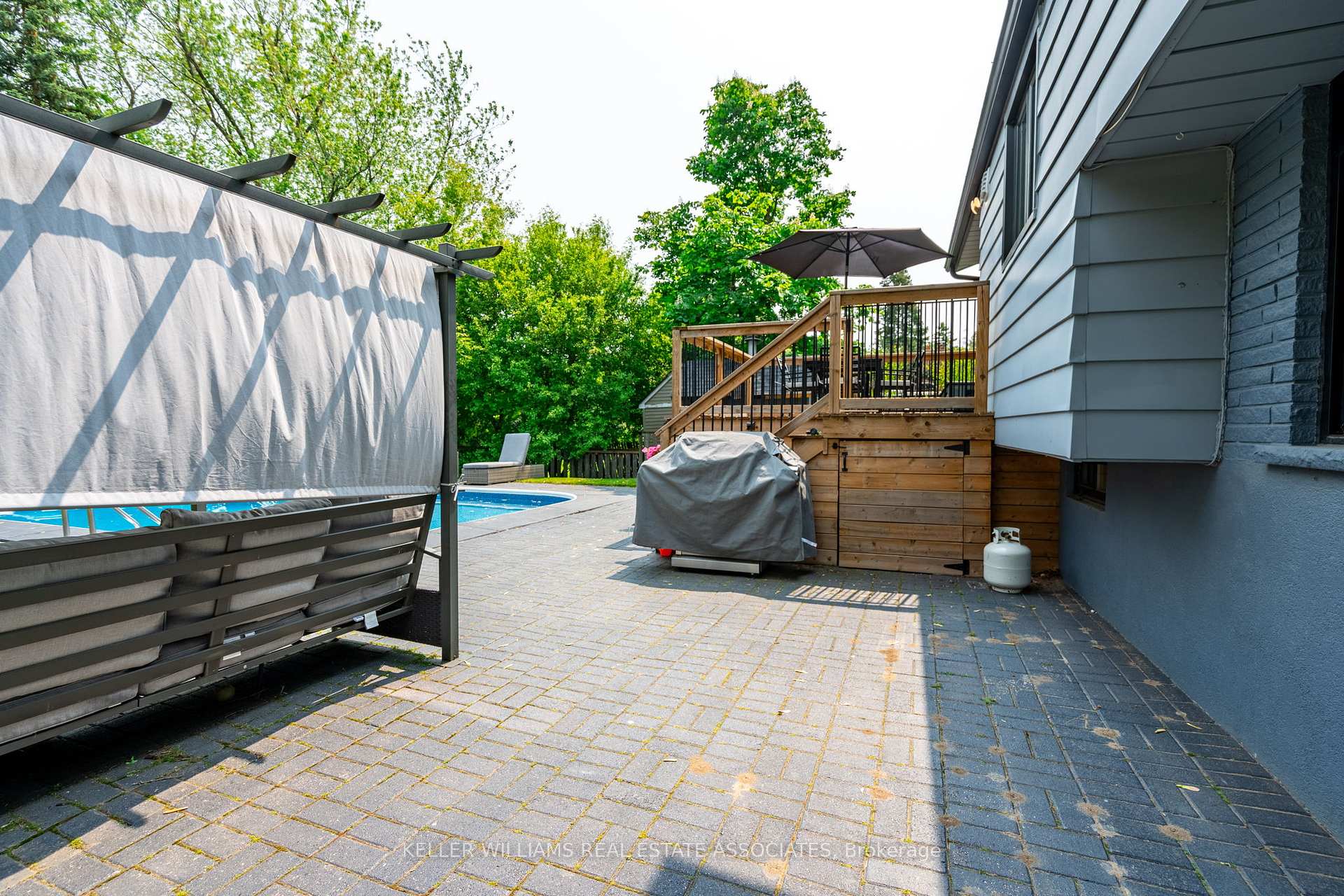 Photo 36 of 7 Michael Place, Guelph, Willow West/Sugarbush/West Acres — HOMEH