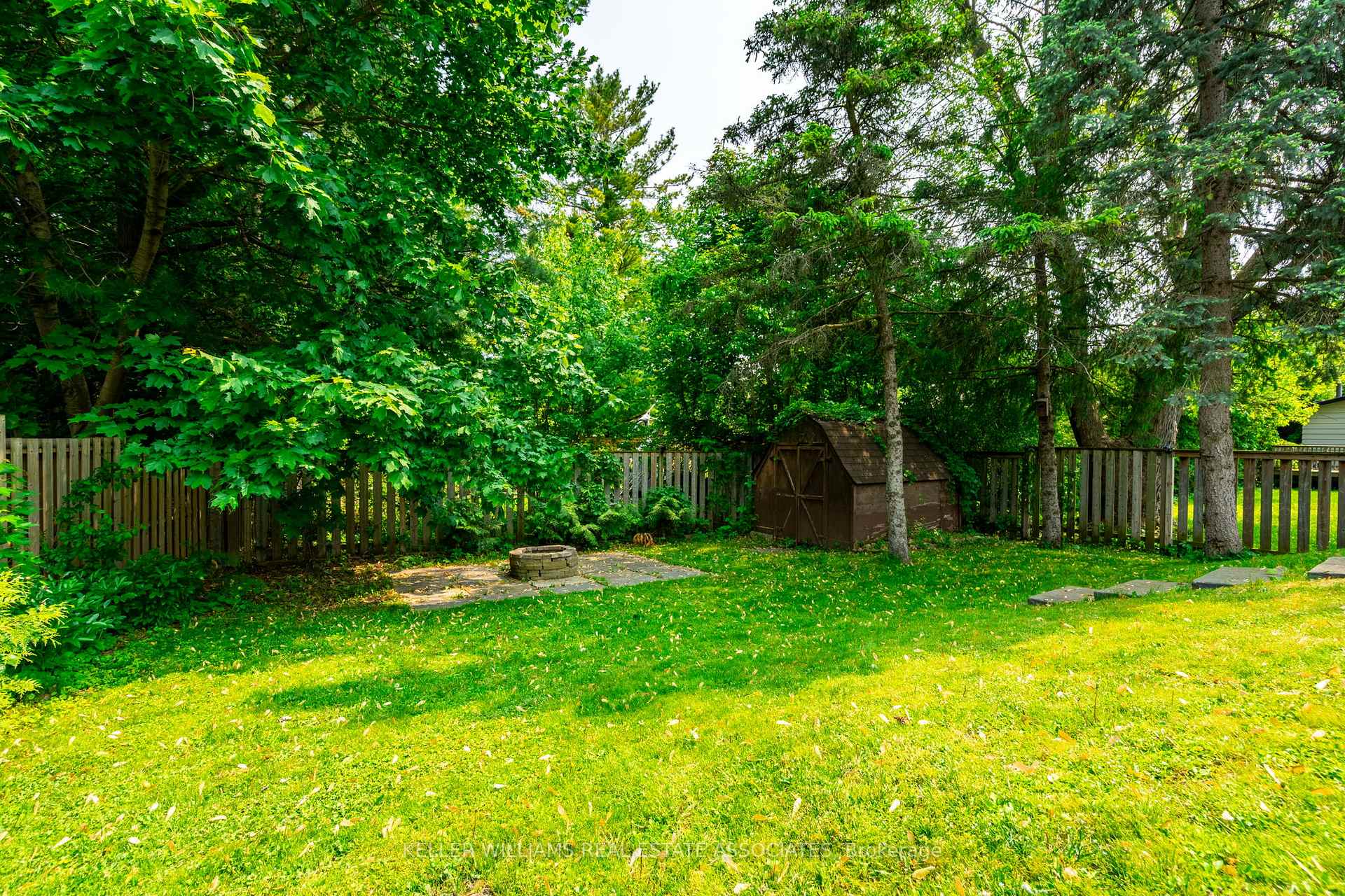 Photo 44 of 7 Michael Place, Guelph, Willow West/Sugarbush/West Acres — HOMEH