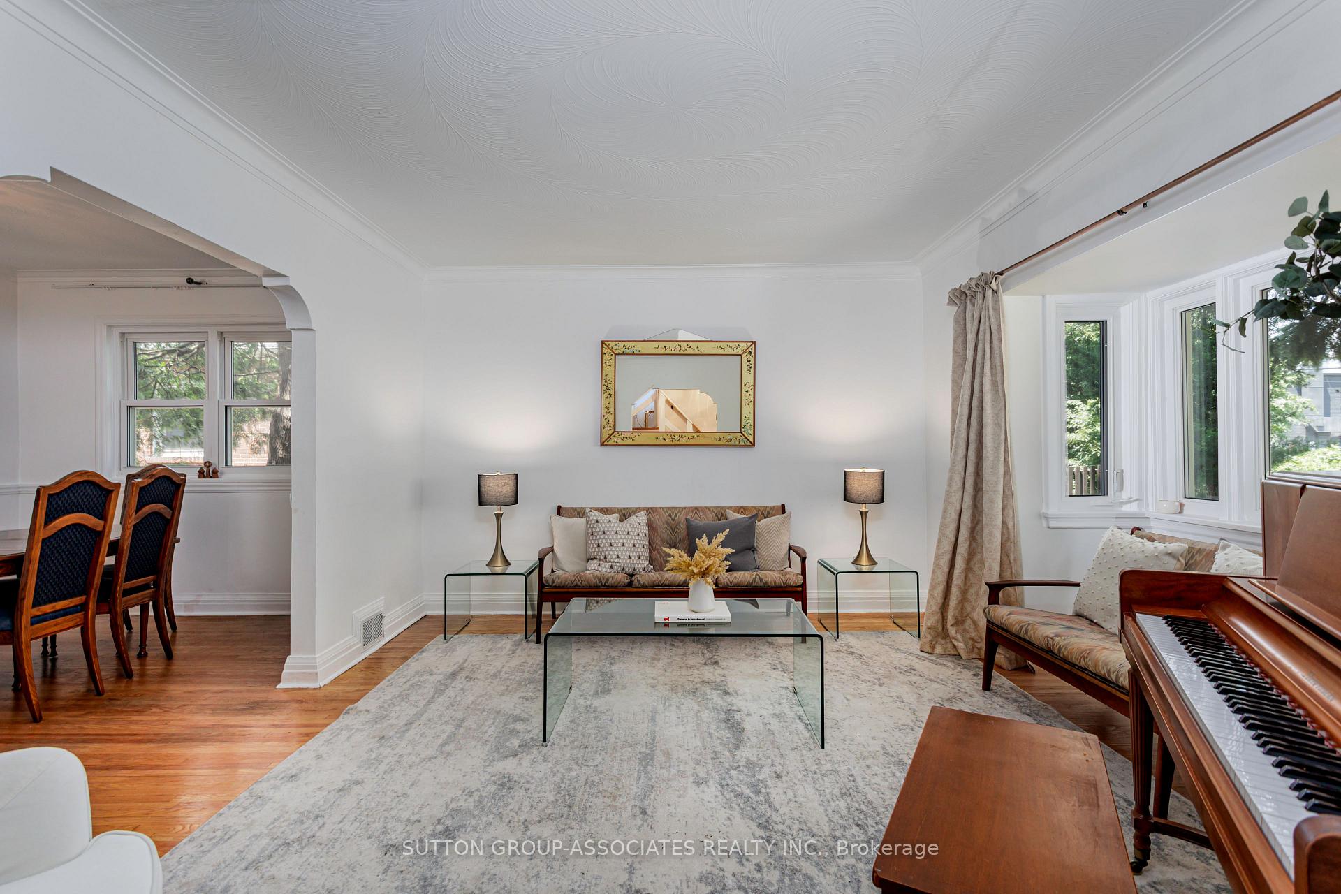 Photo 12 of 8 Monkton Avenue, Etobicoke, Stonegate-Queensway — HOMEH