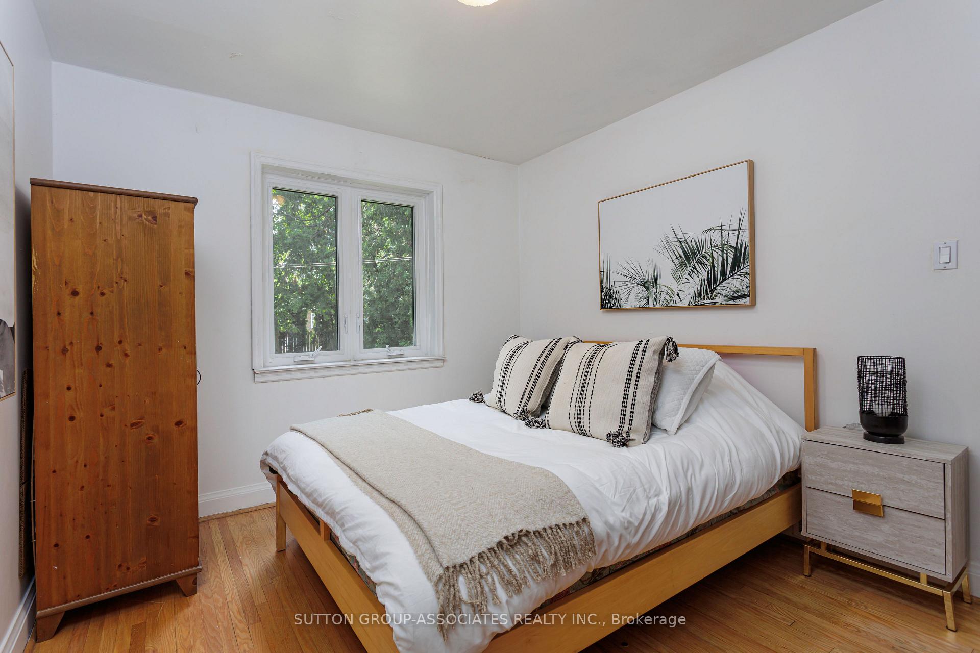 Photo 19 of 8 Monkton Avenue, Etobicoke, Stonegate-Queensway — HOMEH
