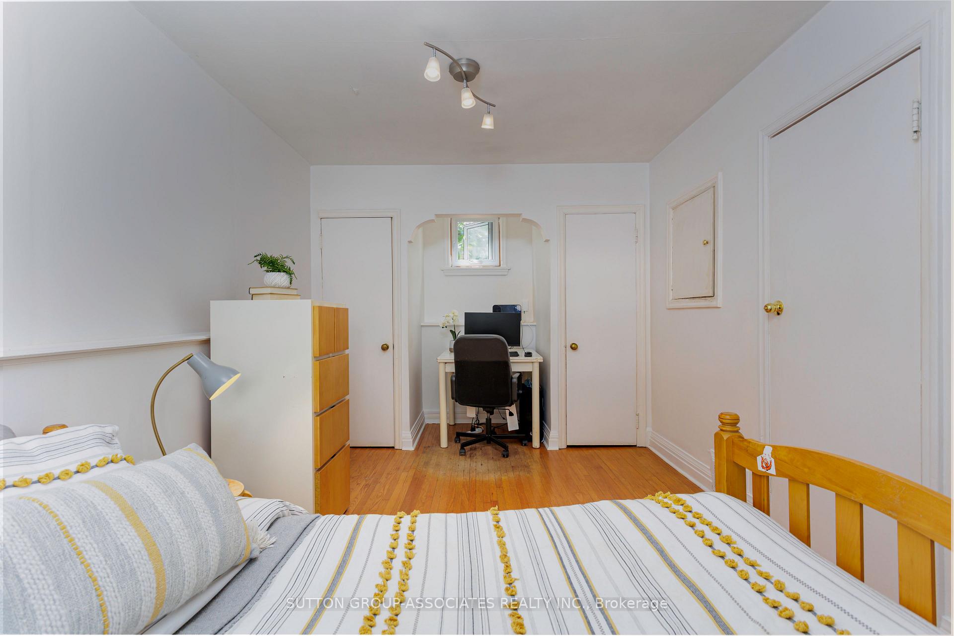 Photo 14 of 8 Monkton Avenue, Etobicoke, Stonegate-Queensway — HOMEH