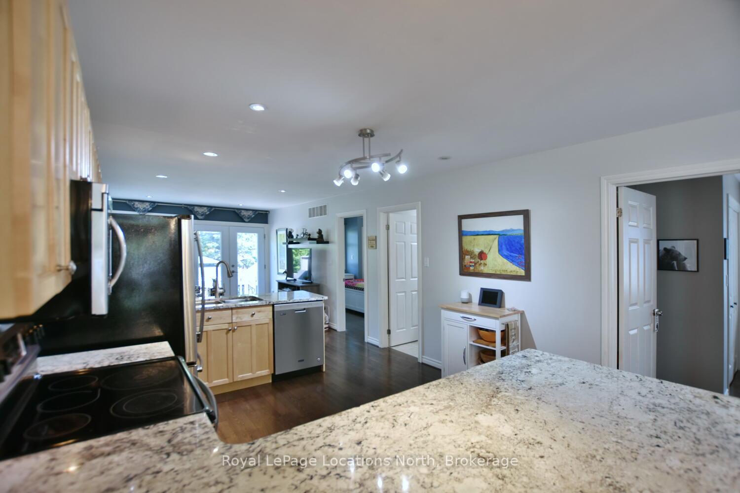 Photo 15 of 111 Seventh Street, Collingwood — HOMEH