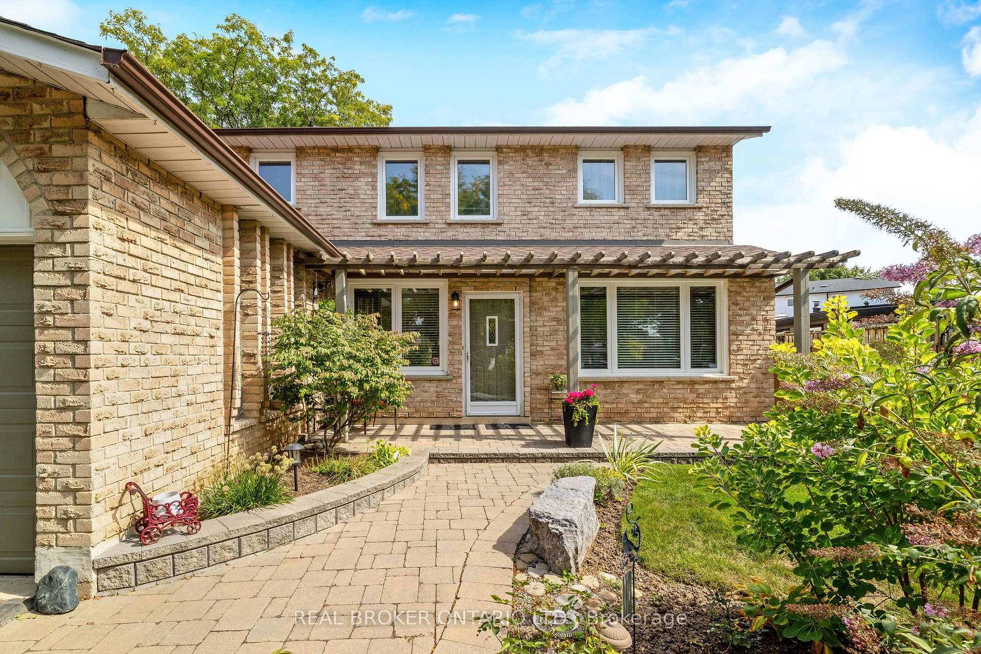 Photo 8 of 529 Moorelands Crescent, Milton, Timberlea — HOMEH