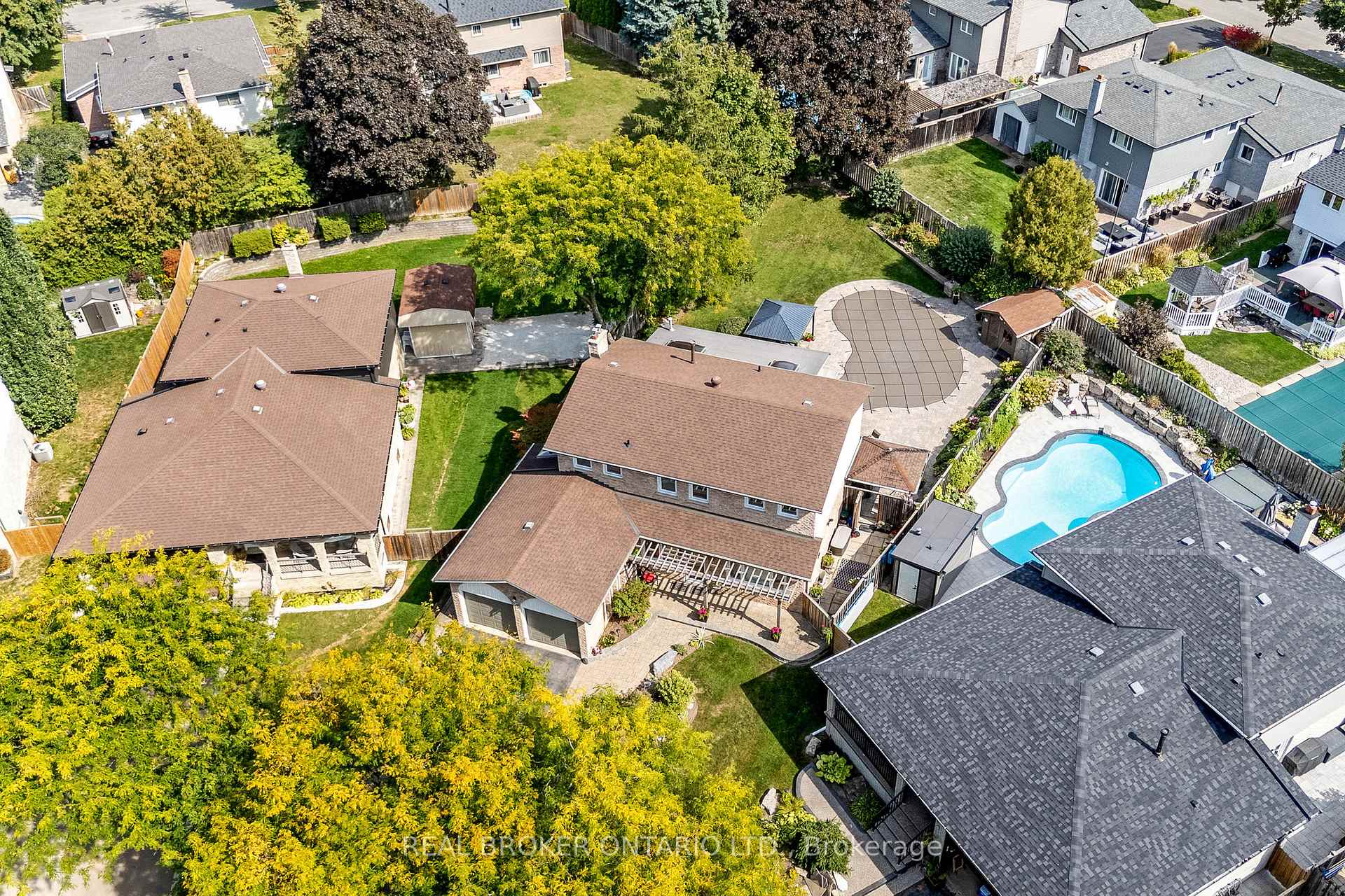 Photo 3 of 529 Moorelands Crescent, Milton, Timberlea — HOMEH