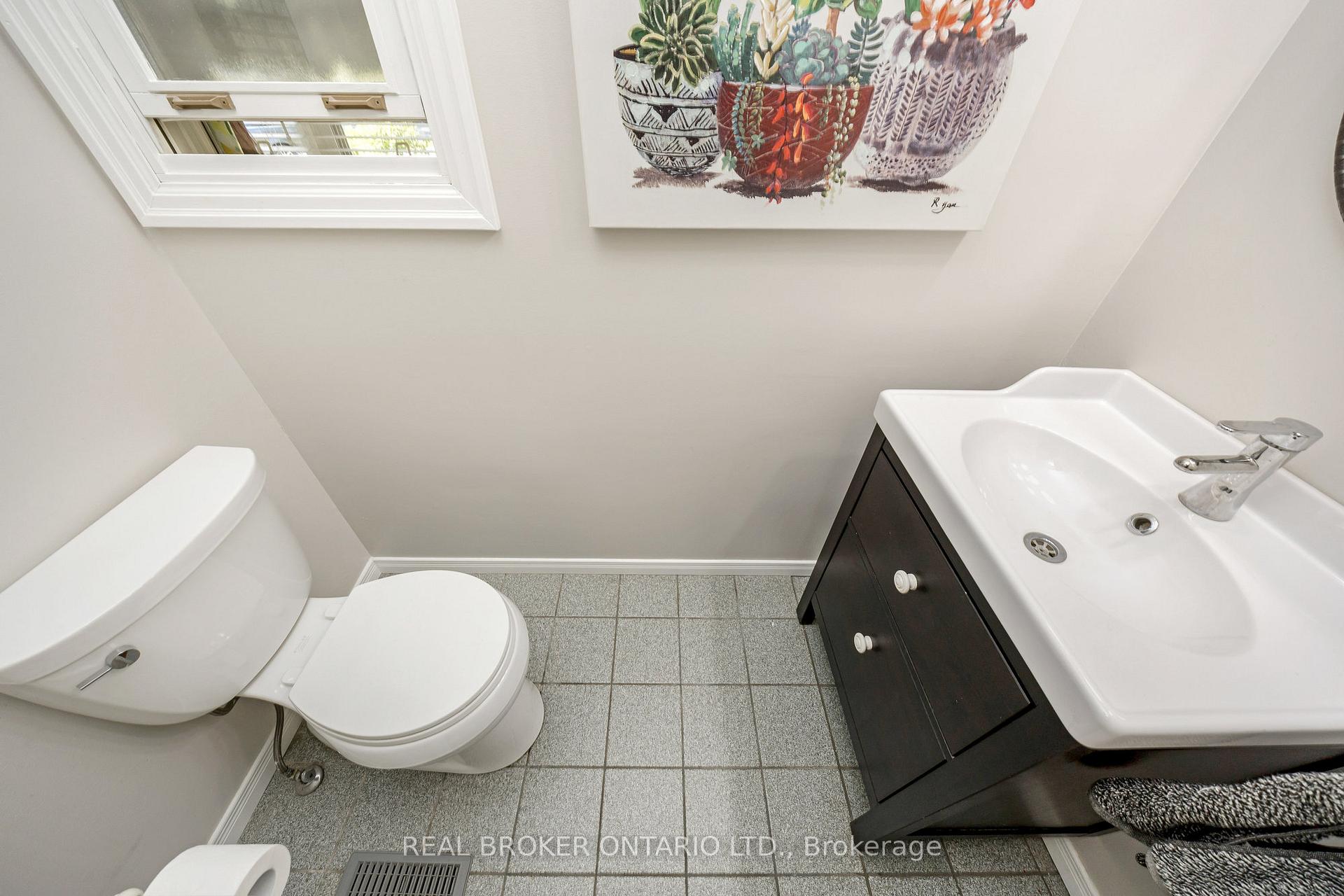 Photo 22 of 529 Moorelands Crescent, Milton, Timberlea — HOMEH