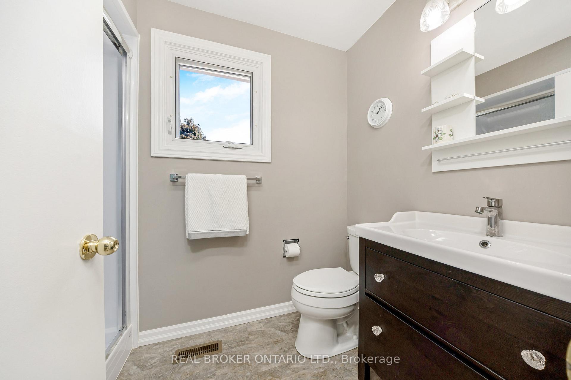 Photo 27 of 529 Moorelands Crescent, Milton, Timberlea — HOMEH