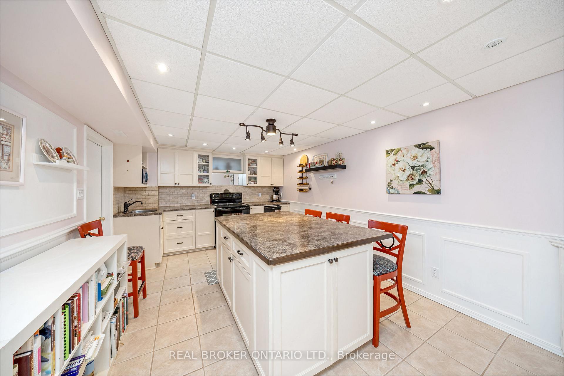 Photo 32 of 529 Moorelands Crescent, Milton, Timberlea — HOMEH