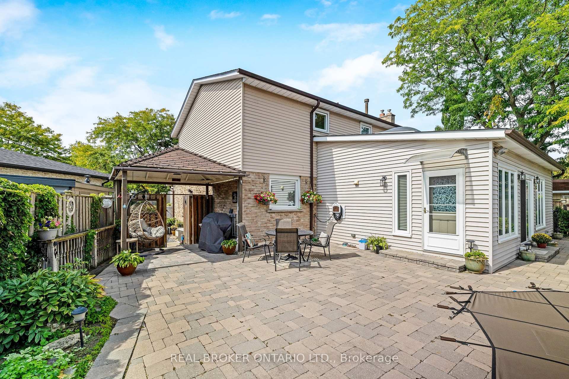 Photo 49 of 529 Moorelands Crescent, Milton, Timberlea — HOMEH