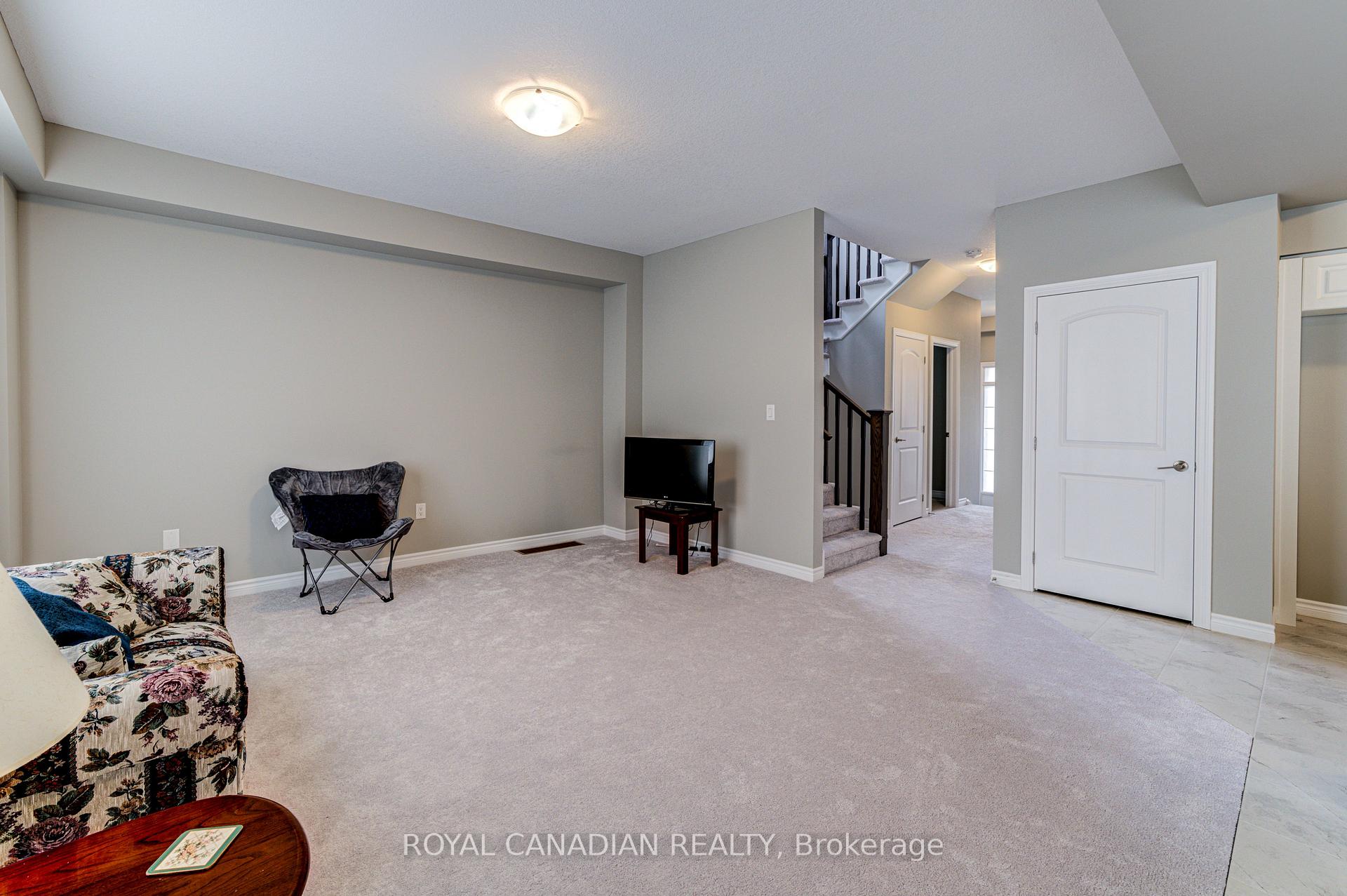 Photo 8 of 1048 Wright Drive, Midland — HOMEH