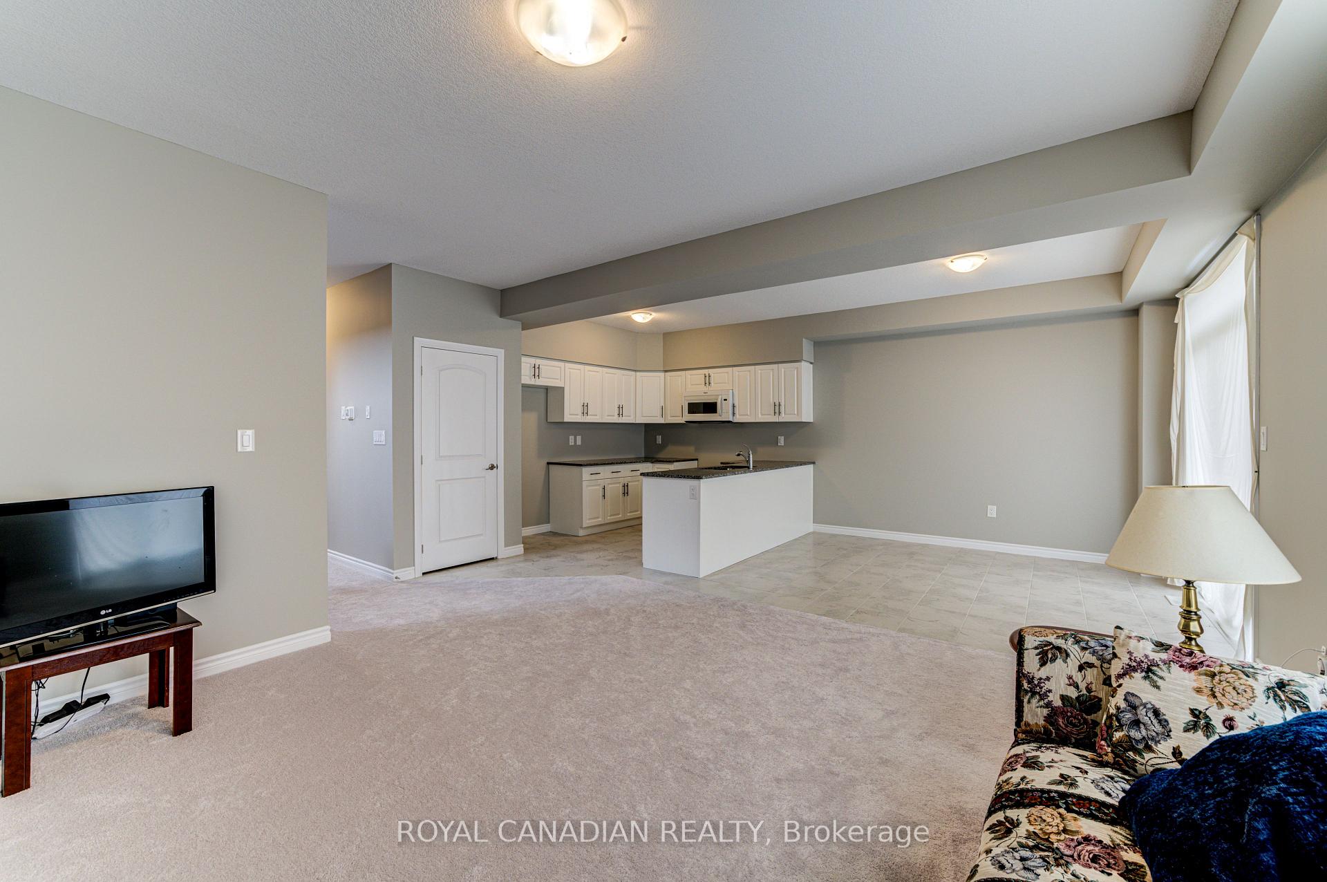 Photo 10 of 1048 Wright Drive, Midland — HOMEH