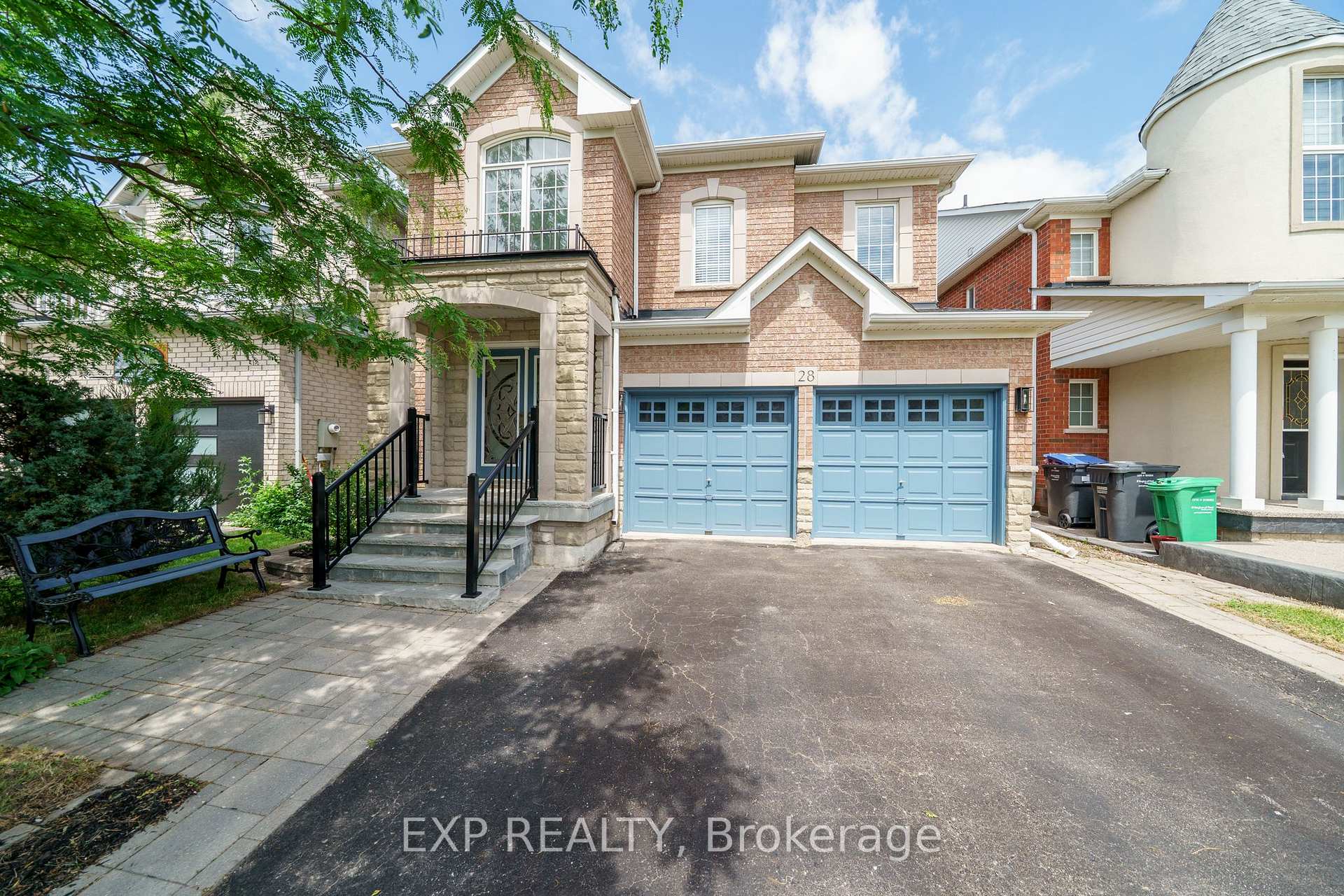 Photo 1 of 28 Ranchero Drive, Brampton, Fletcher's Meadow — HOMEH