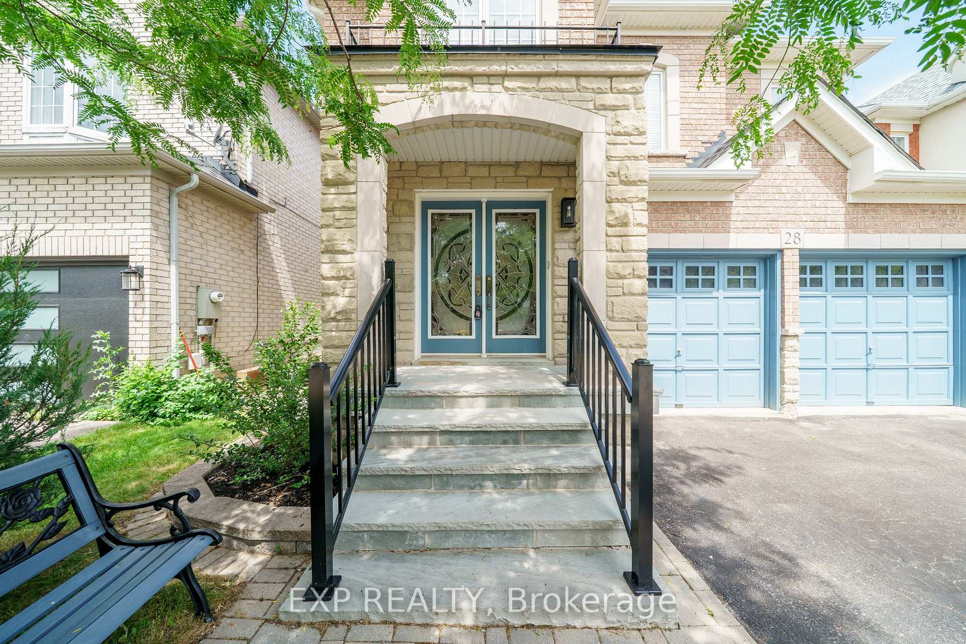 Photo 11 of 28 Ranchero Drive, Brampton, Fletcher's Meadow — HOMEH