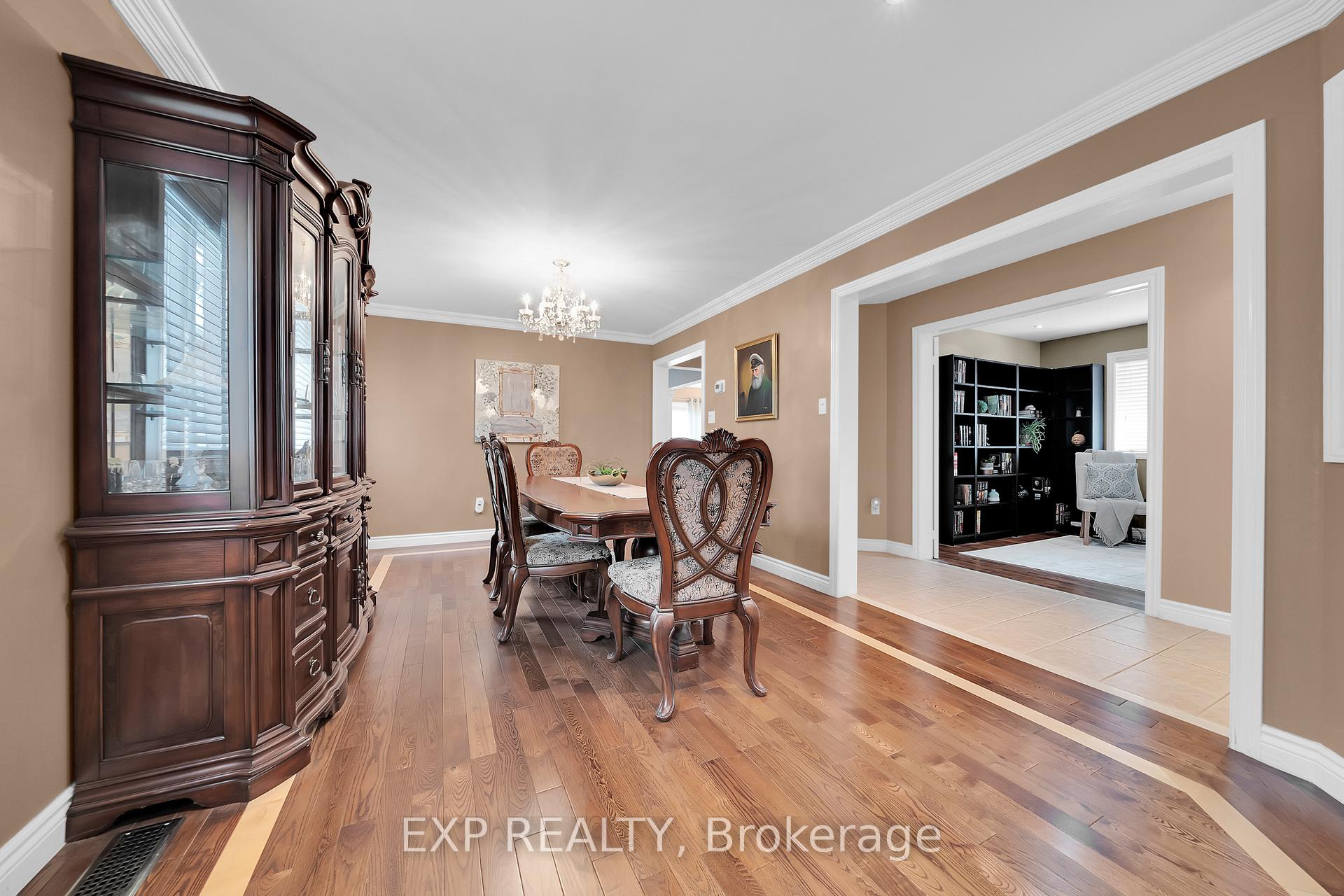 Photo 6 of 28 Ranchero Drive, Brampton, Fletcher's Meadow — HOMEH