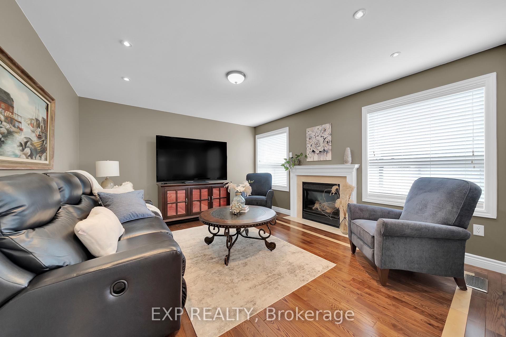 Photo 19 of 28 Ranchero Drive, Brampton, Fletcher's Meadow — HOMEH