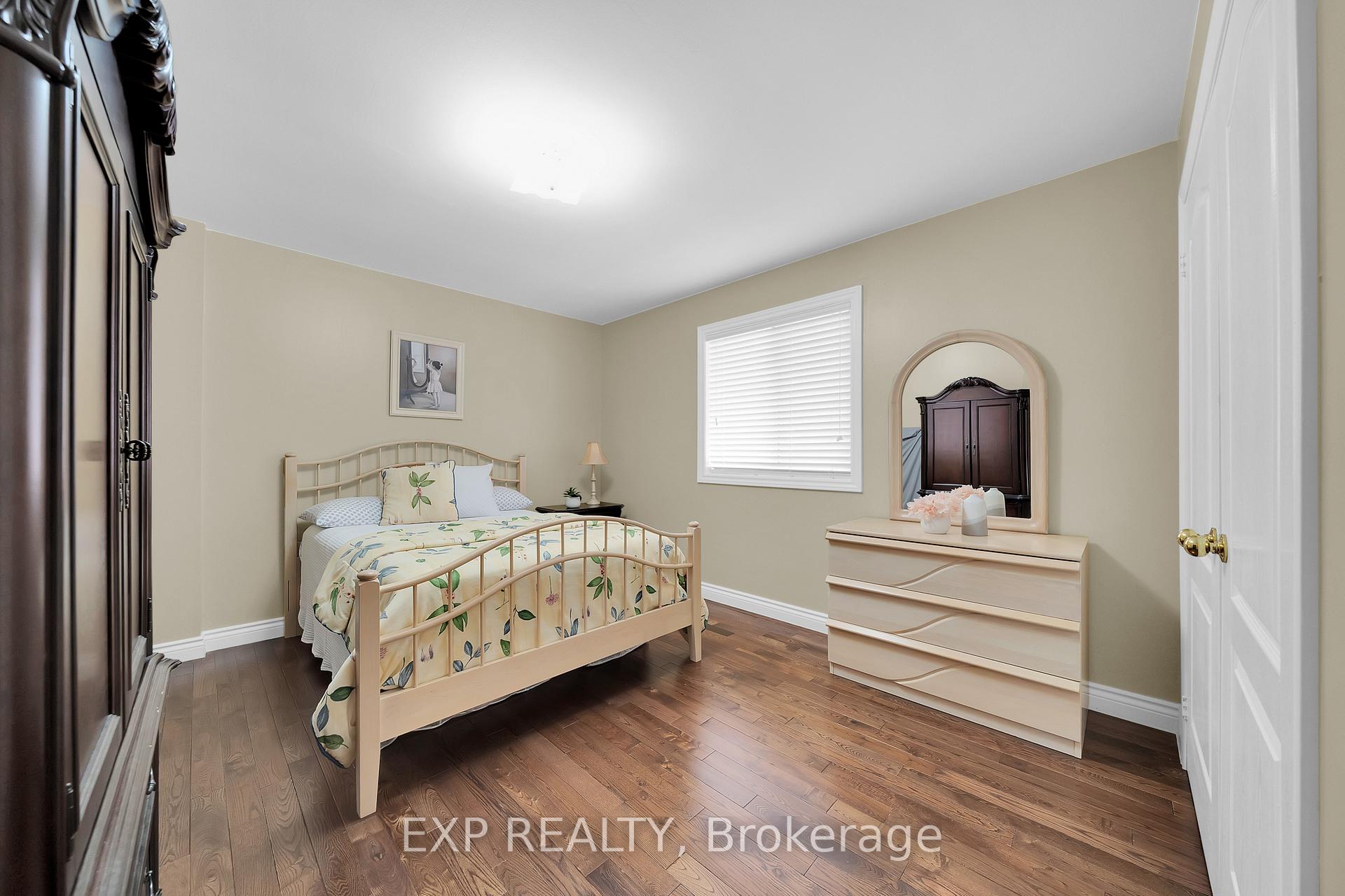 Photo 35 of 28 Ranchero Drive, Brampton, Fletcher's Meadow — HOMEH